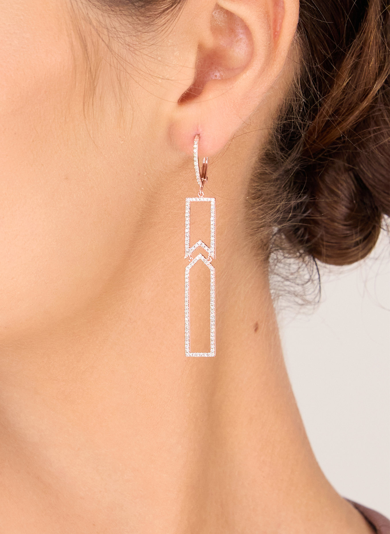 Leaf Creolen UNIQUE aus 18 Karat Rosébgold mit Diamanten: ROSÉGOLD