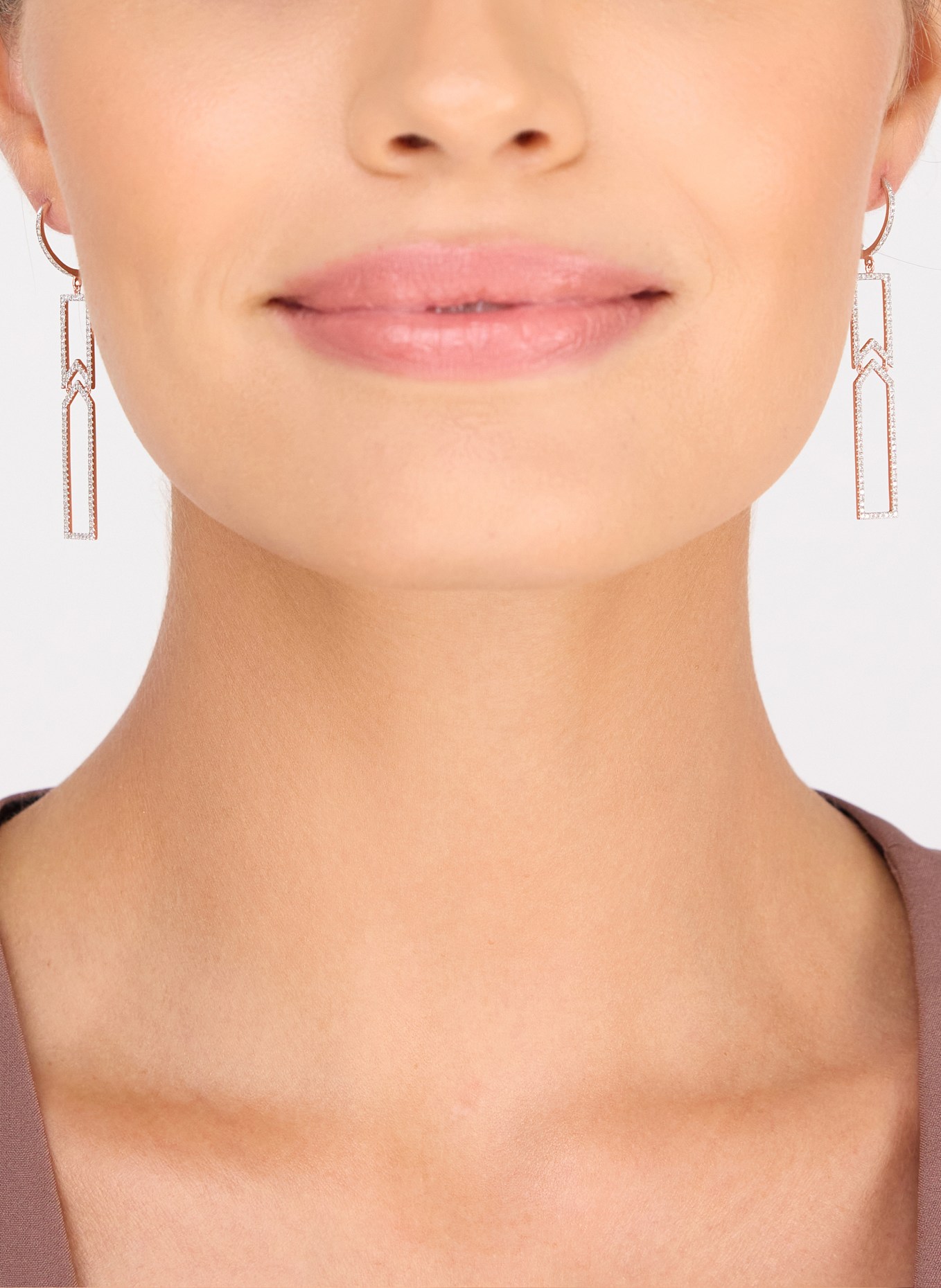 Leaf Creolen UNIQUE aus 18 Karat Rosébgold mit Diamanten: ROSÉGOLD