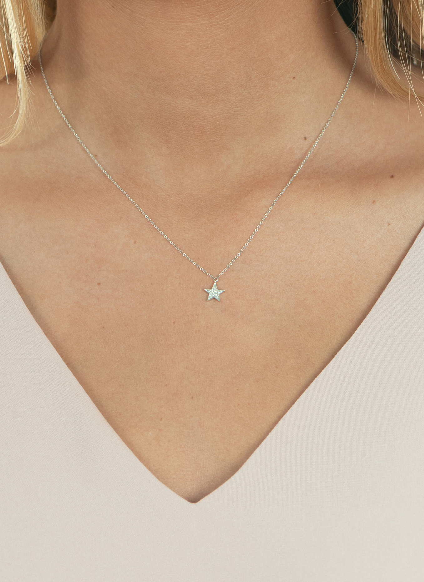 Leaf Halskette STERN aus 18 Karat Weißgold mit Diamanten: WEISSGOLD