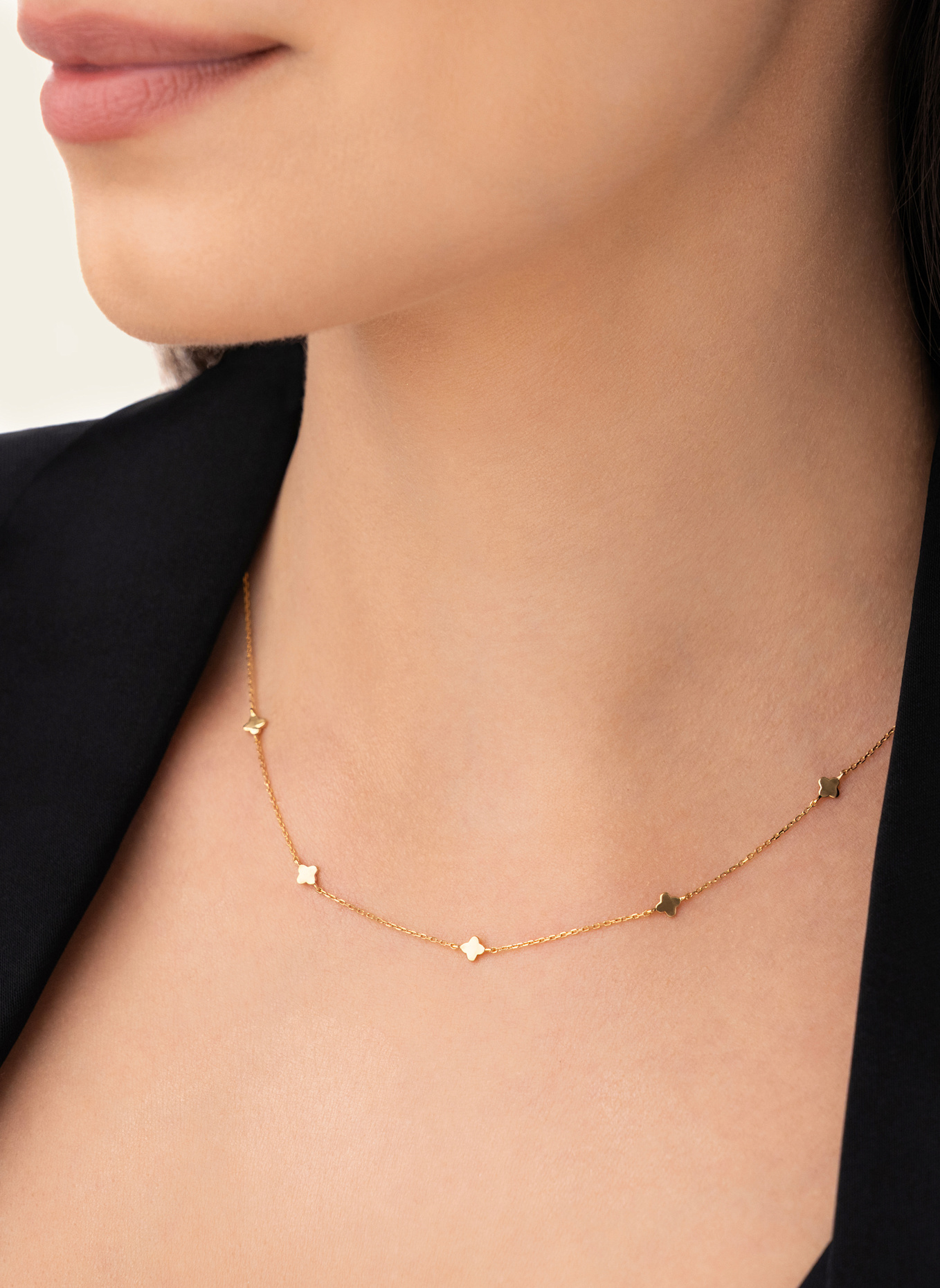 Leaf Halskette MINI CLOVER aus 14 Karat Gelbgold: GOLD