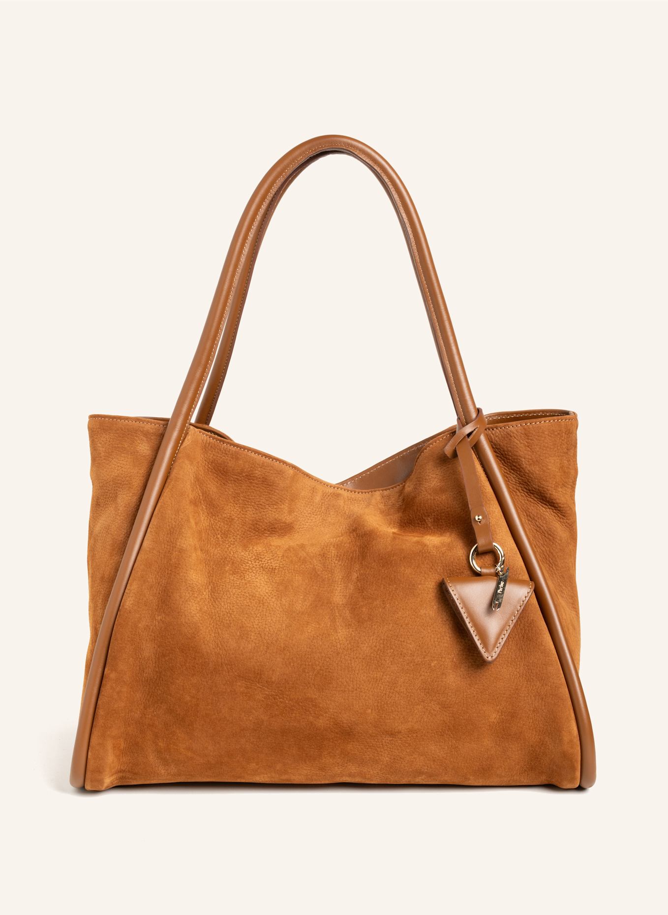 Parise Handtasche '09' RÖHRENFÖRMIG OHNE FRANSEN: COGNAC