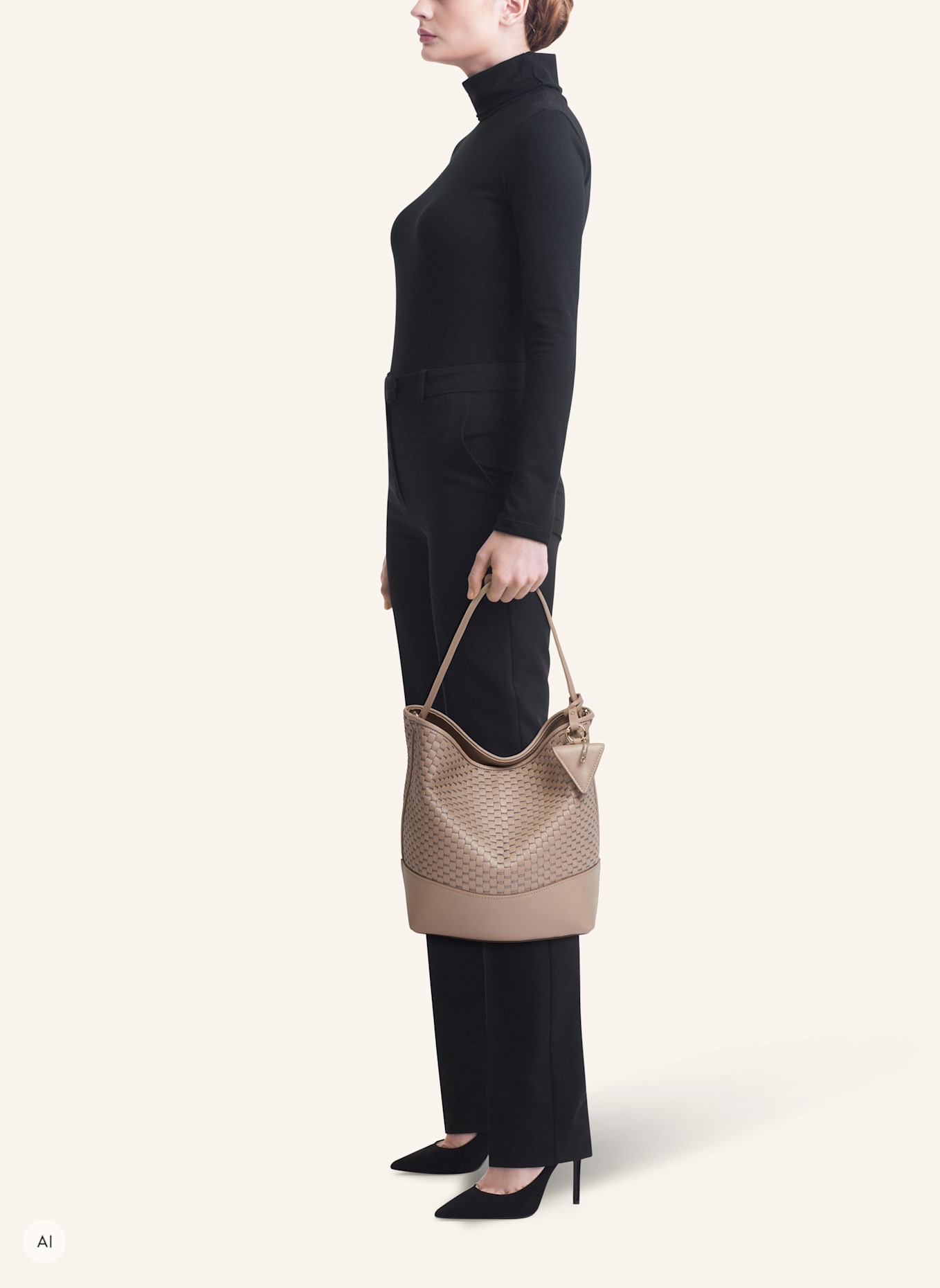 Parise Tas '51' MEDIUM: TAUPE