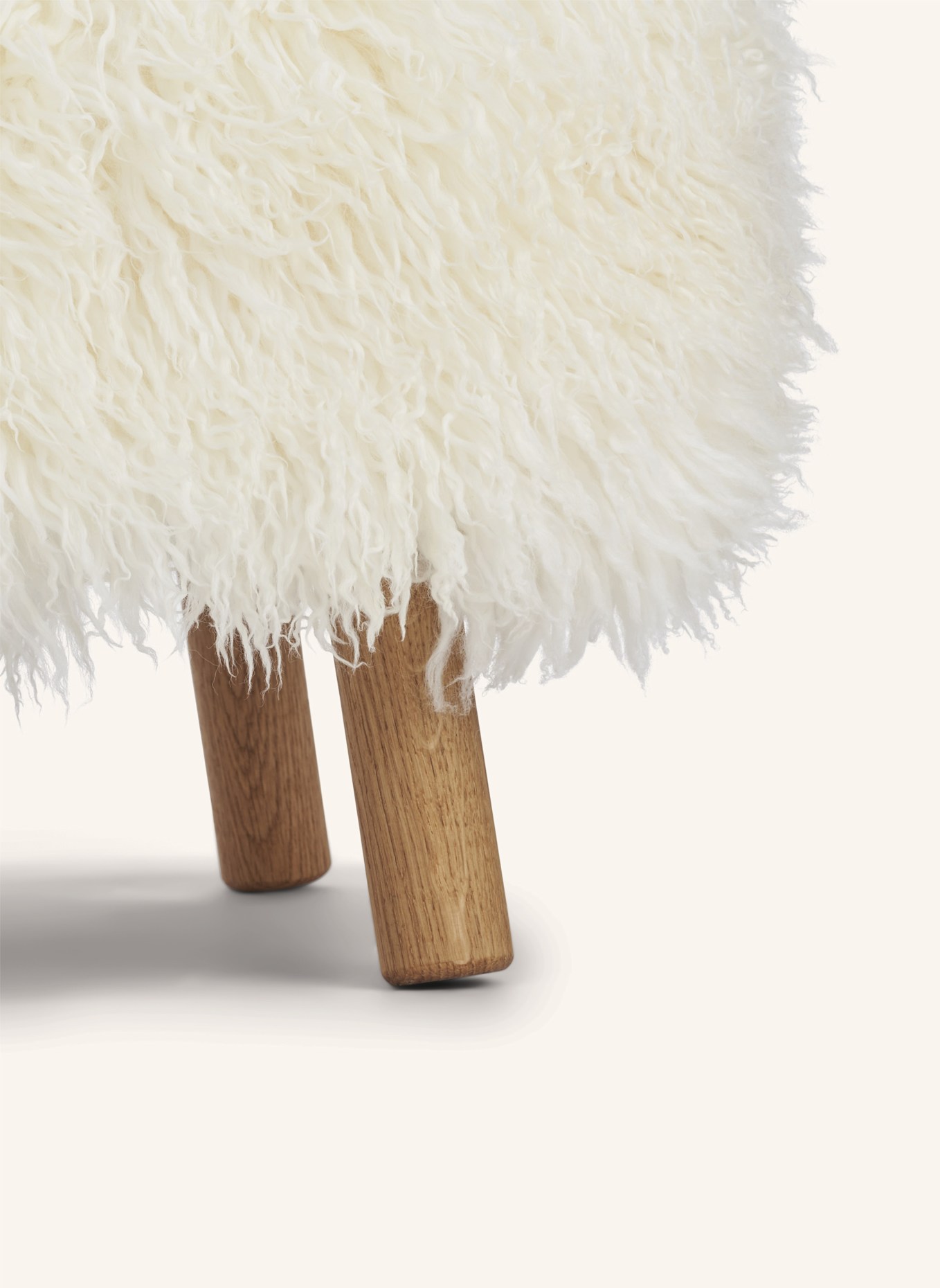 Natures Collection Hocker EMILY: WEISS/ HELLBRAUN