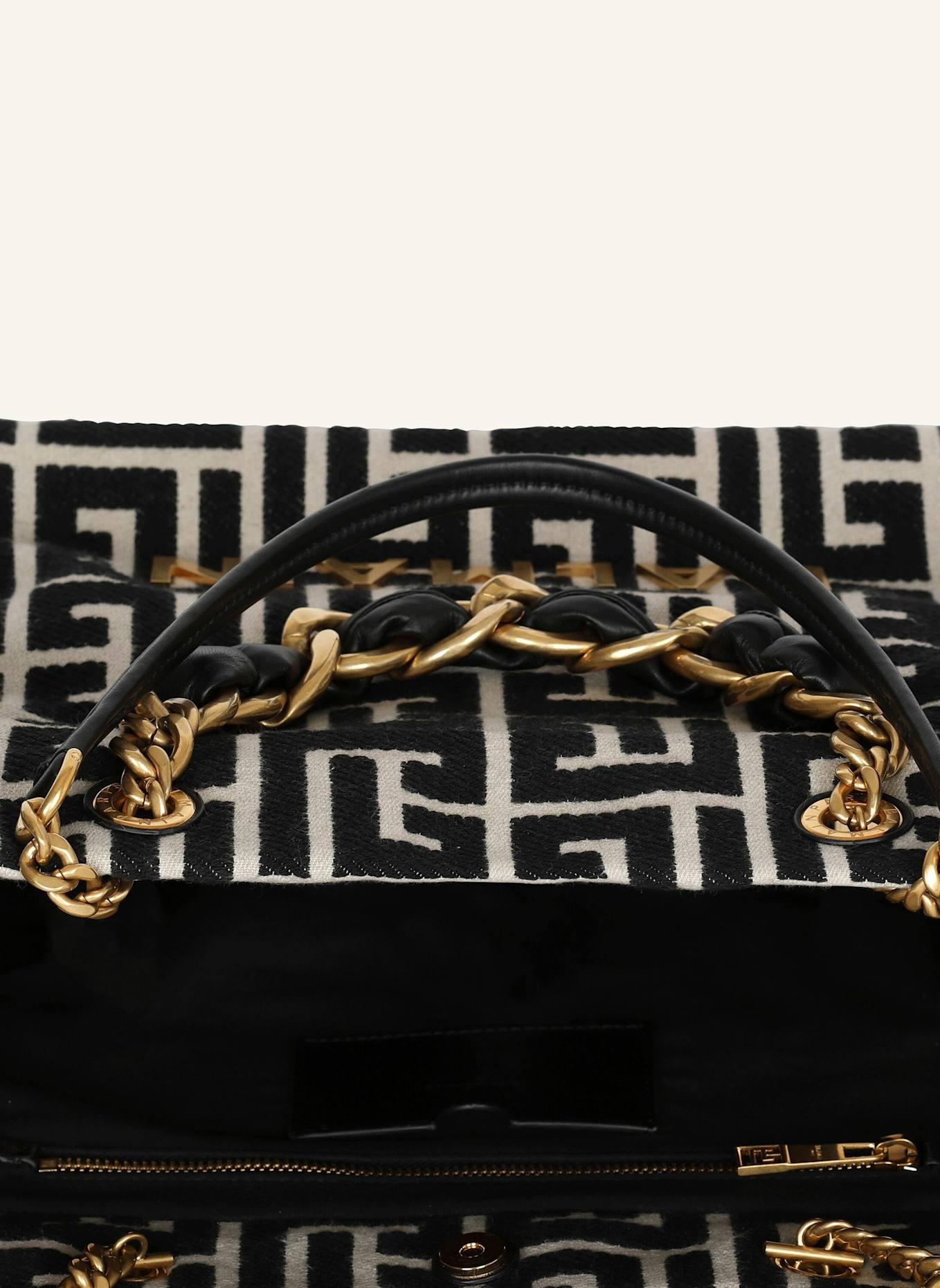 BALMAIN Shopper 1945 Soft aus Jacquard-Canvas mit PB-Monogramm: SCHWARZ