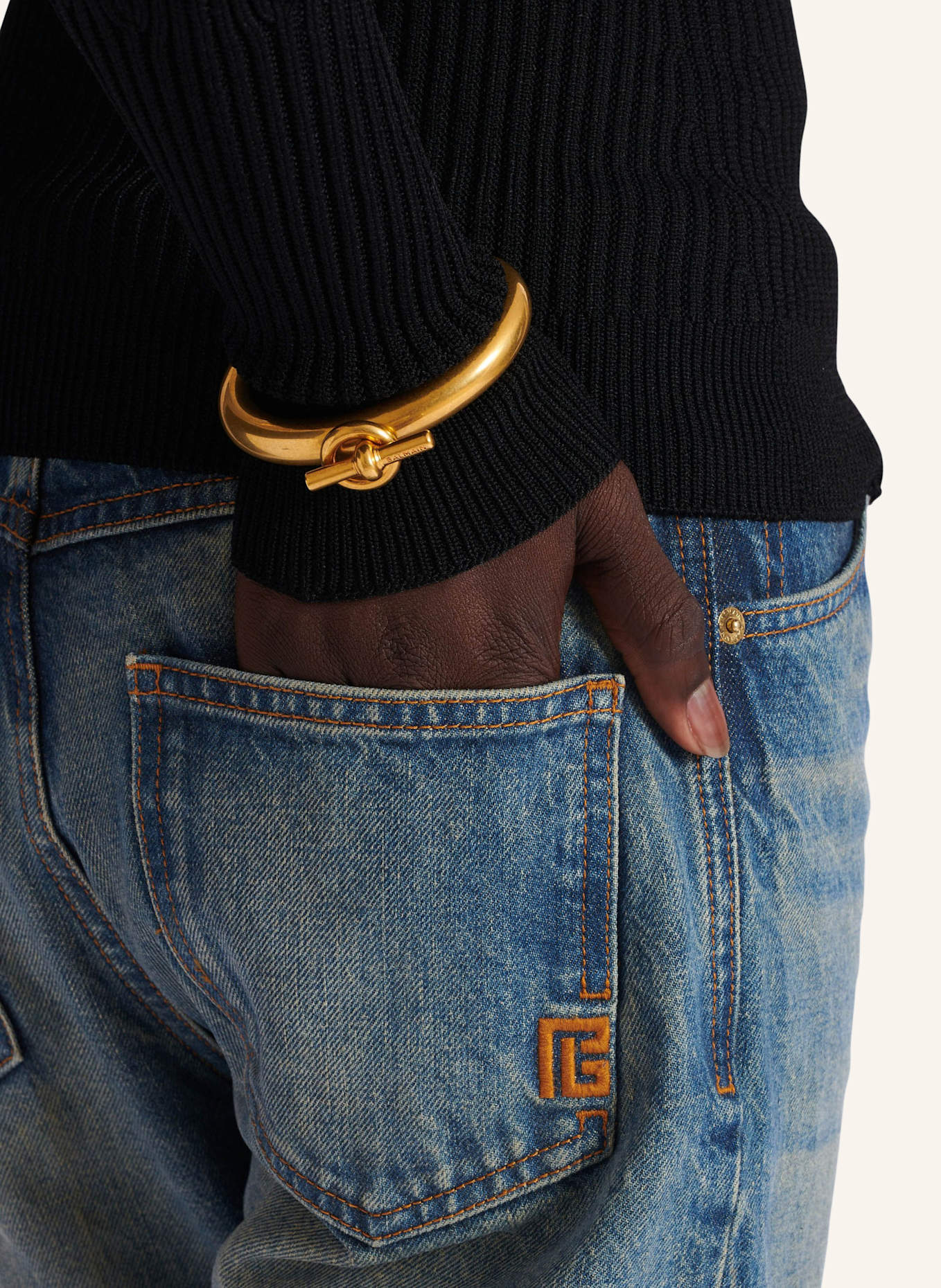 BALMAIN Armreif T-Bar: GOLD