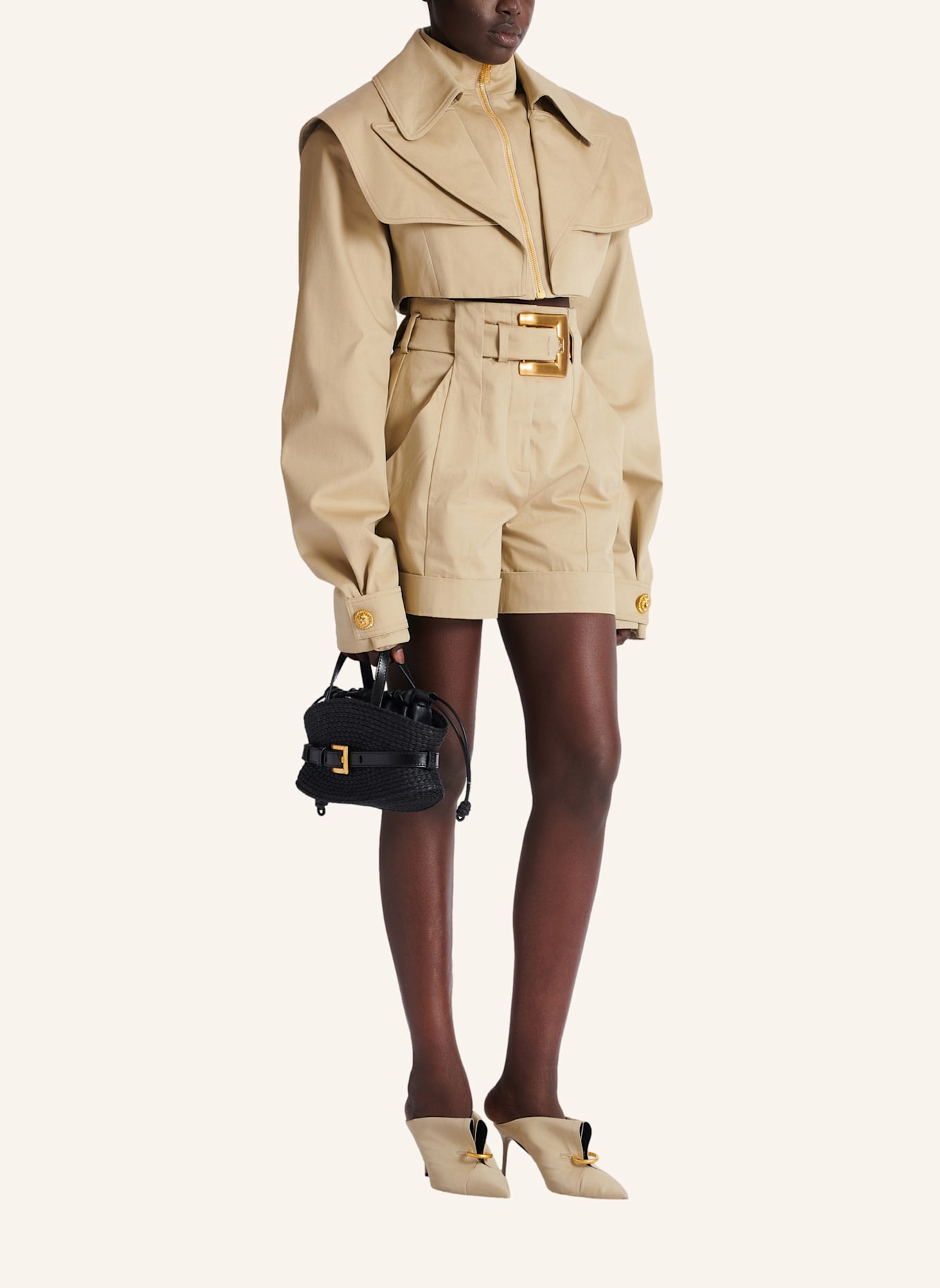 BALMAIN Minitasche Shuffle aus Kalbsleder und Raffiabast: SCHWARZ