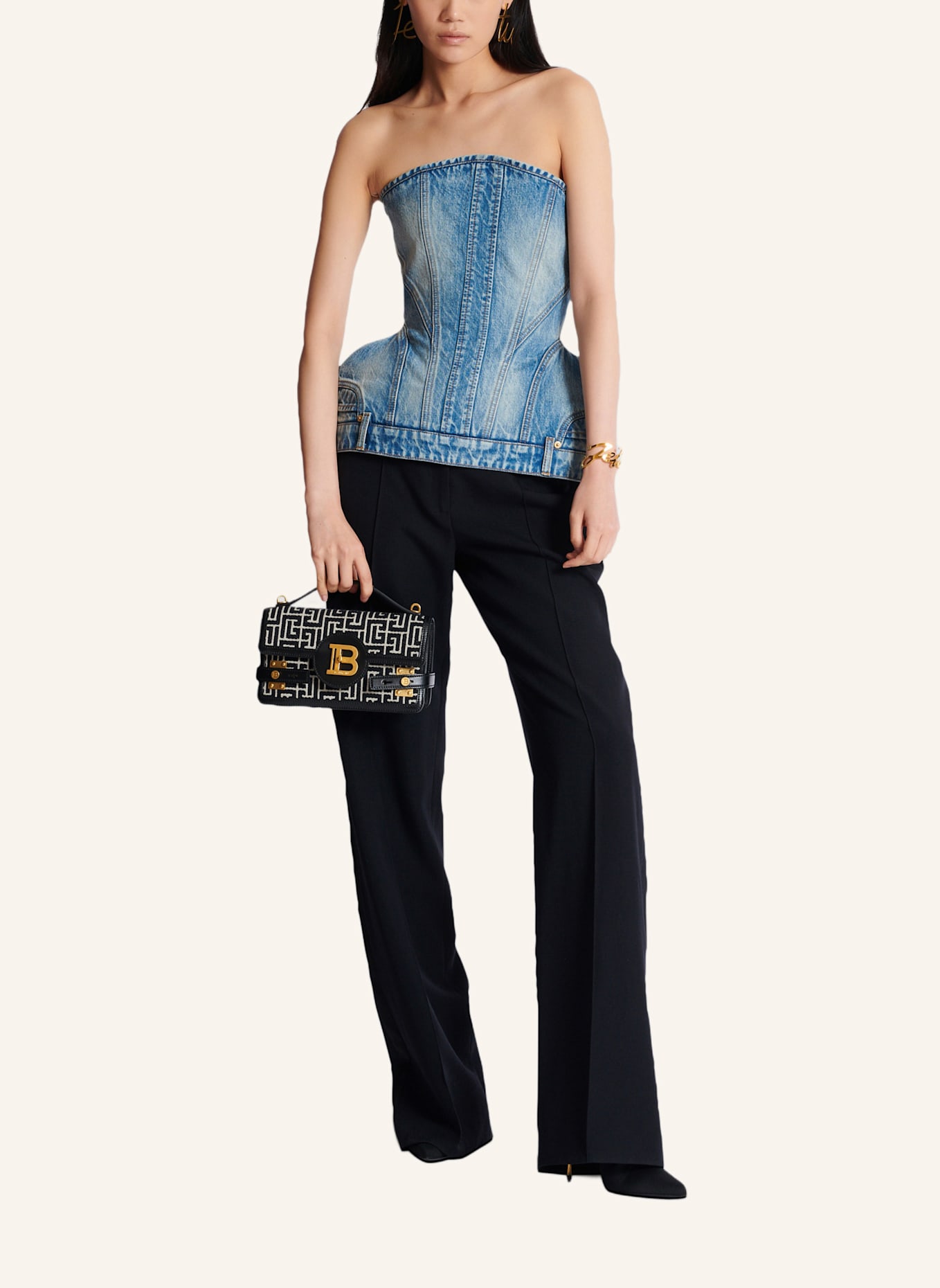 BALMAIN Tasche B-Buzz Shoulder 24 aus Jacquard-Canvas mit PB-Monogramm und Kalbsleder: SCHWARZ