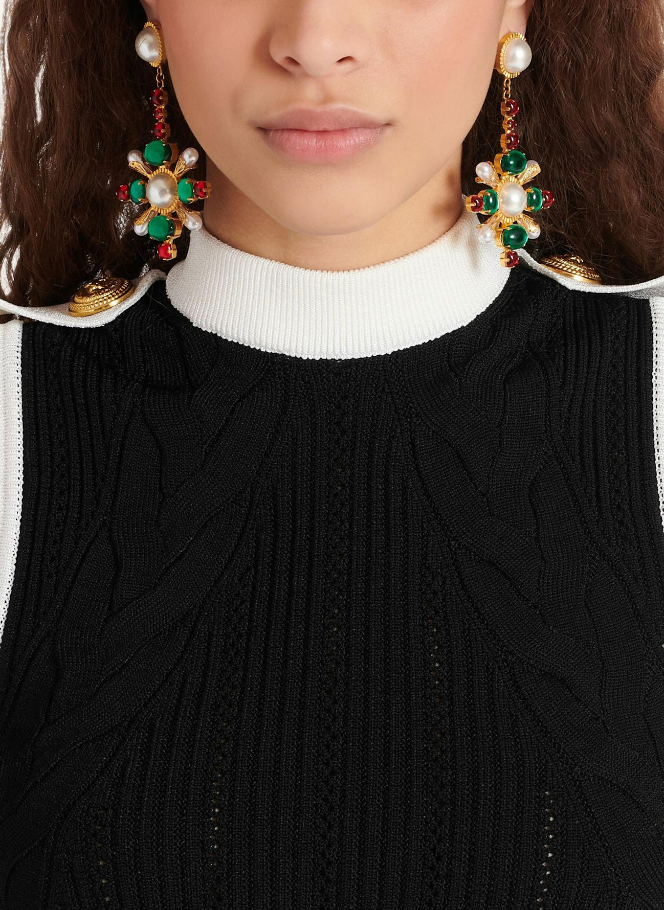 BALMAIN Barocke Ohrhänger: NUDE