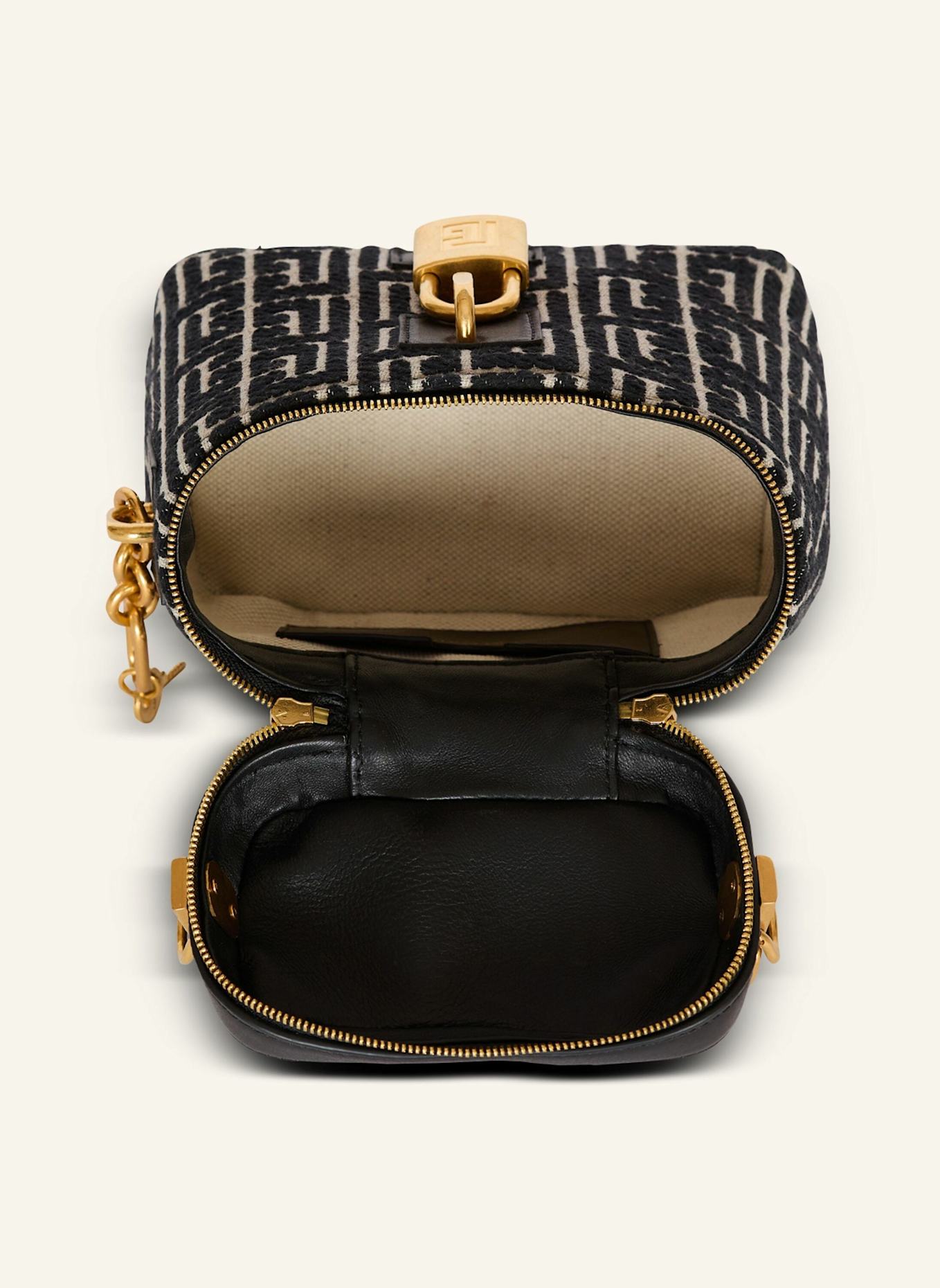 BALMAIN Pulse Beautycase aus Jacquard-Canvas mit Monogramm-Muster und Leder: SCHWARZ