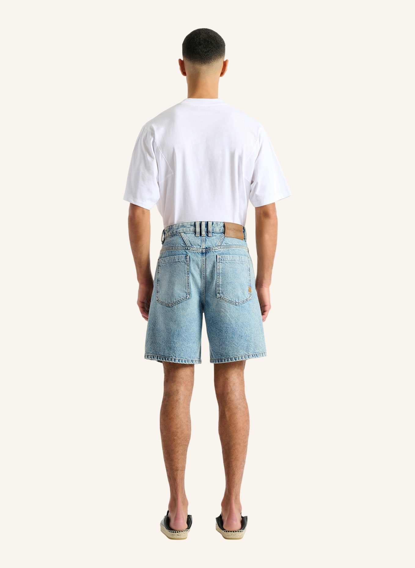 BALMAIN Bermudashorts aus verwaschenem Denim in Light Blue: BLAU