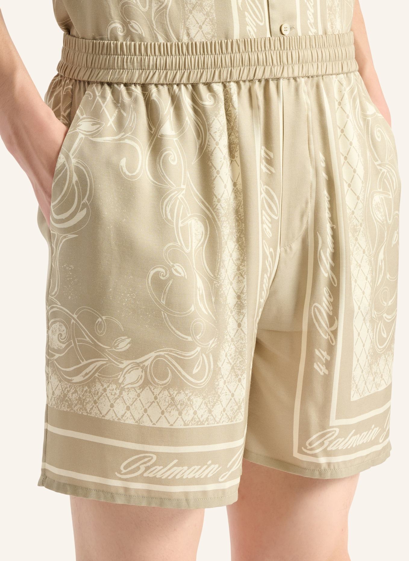 BALMAIN Bedruckte Foulard Pyjamashorts: KHAKI