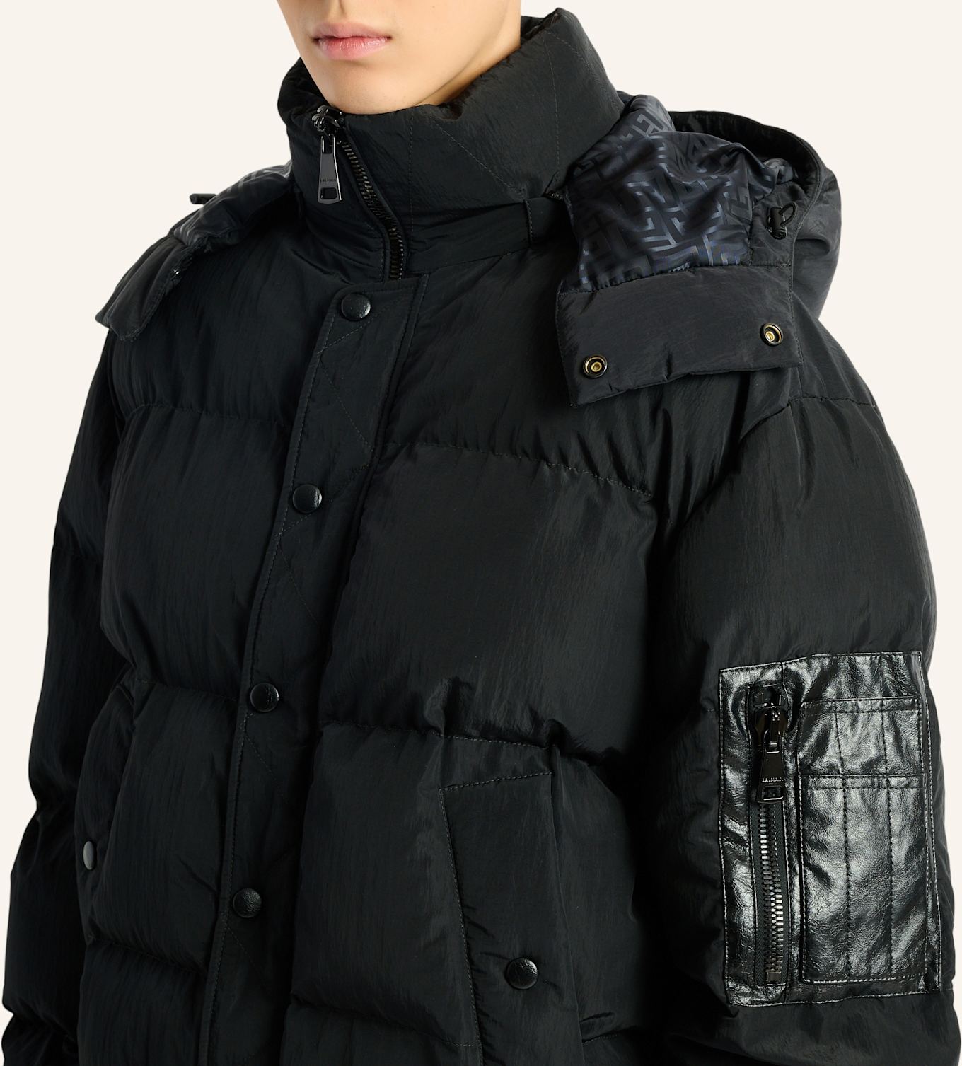 BALMAIN Daunenjacke aus Nylon und Leder: SCHWARZ
