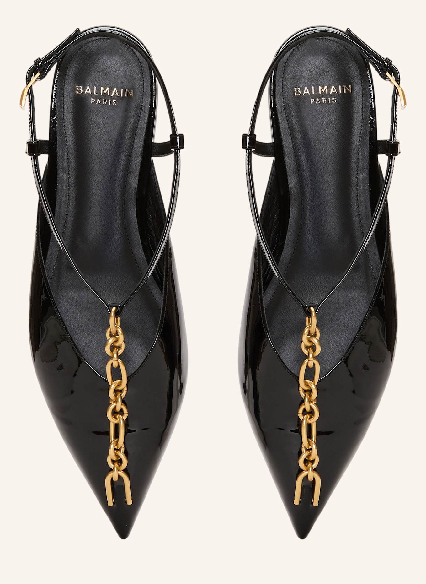 BALMAIN Flache Sync Sandalen aus Lackleder mit Kette: SCHWARZ