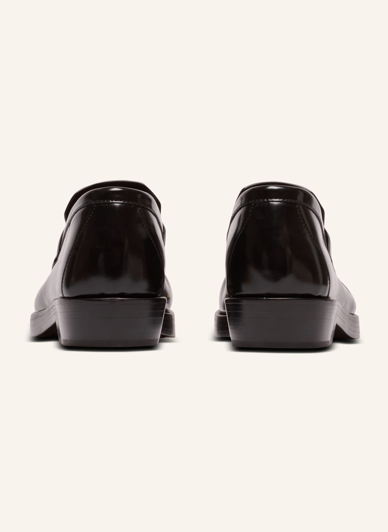 BALMAIN Mokassins mit eckiger Zehenpartie aus Lackleder: SCHWARZ