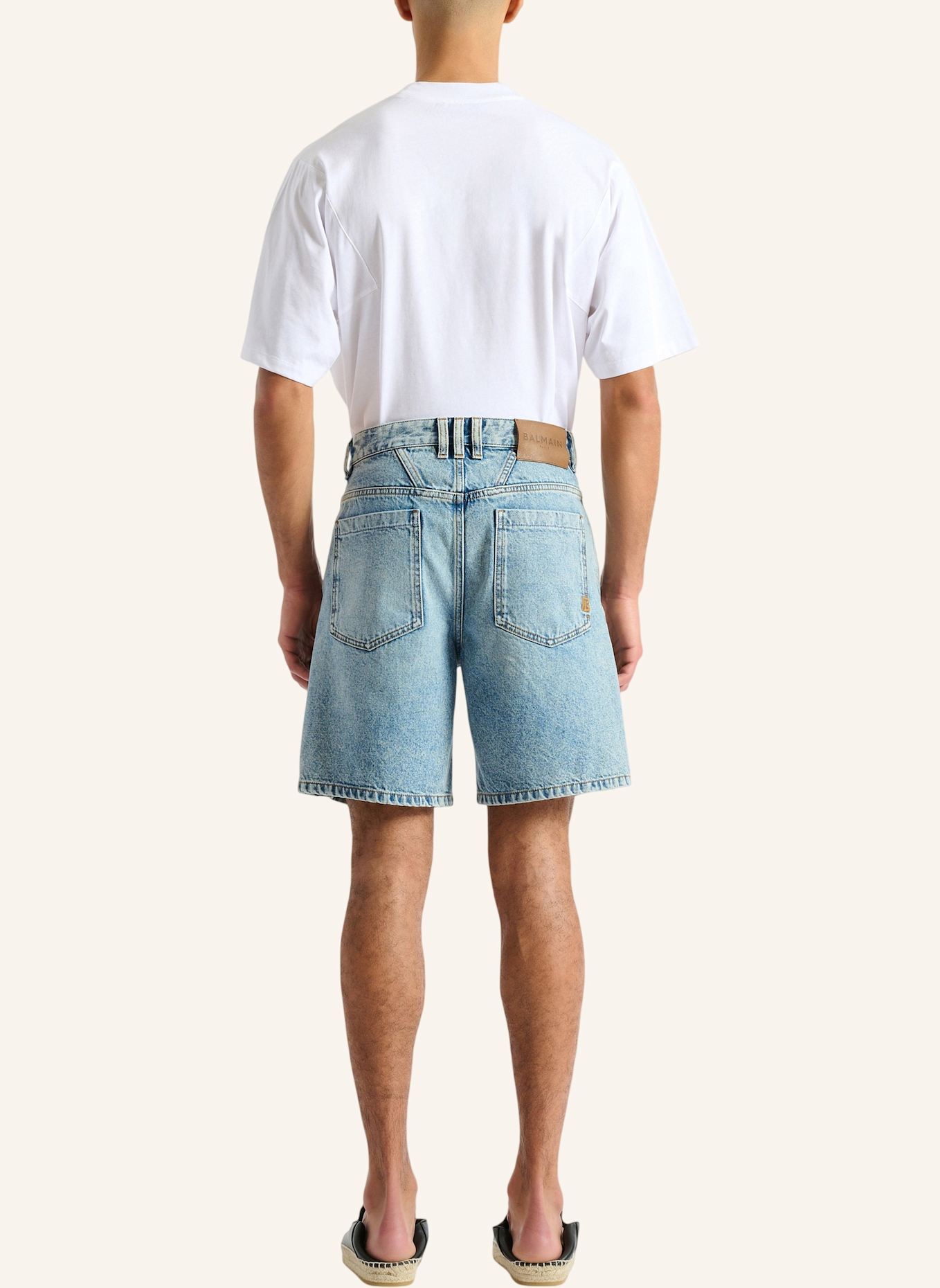 BALMAIN Bermudashorts aus verwaschenem Denim in Light Blue: BLAU