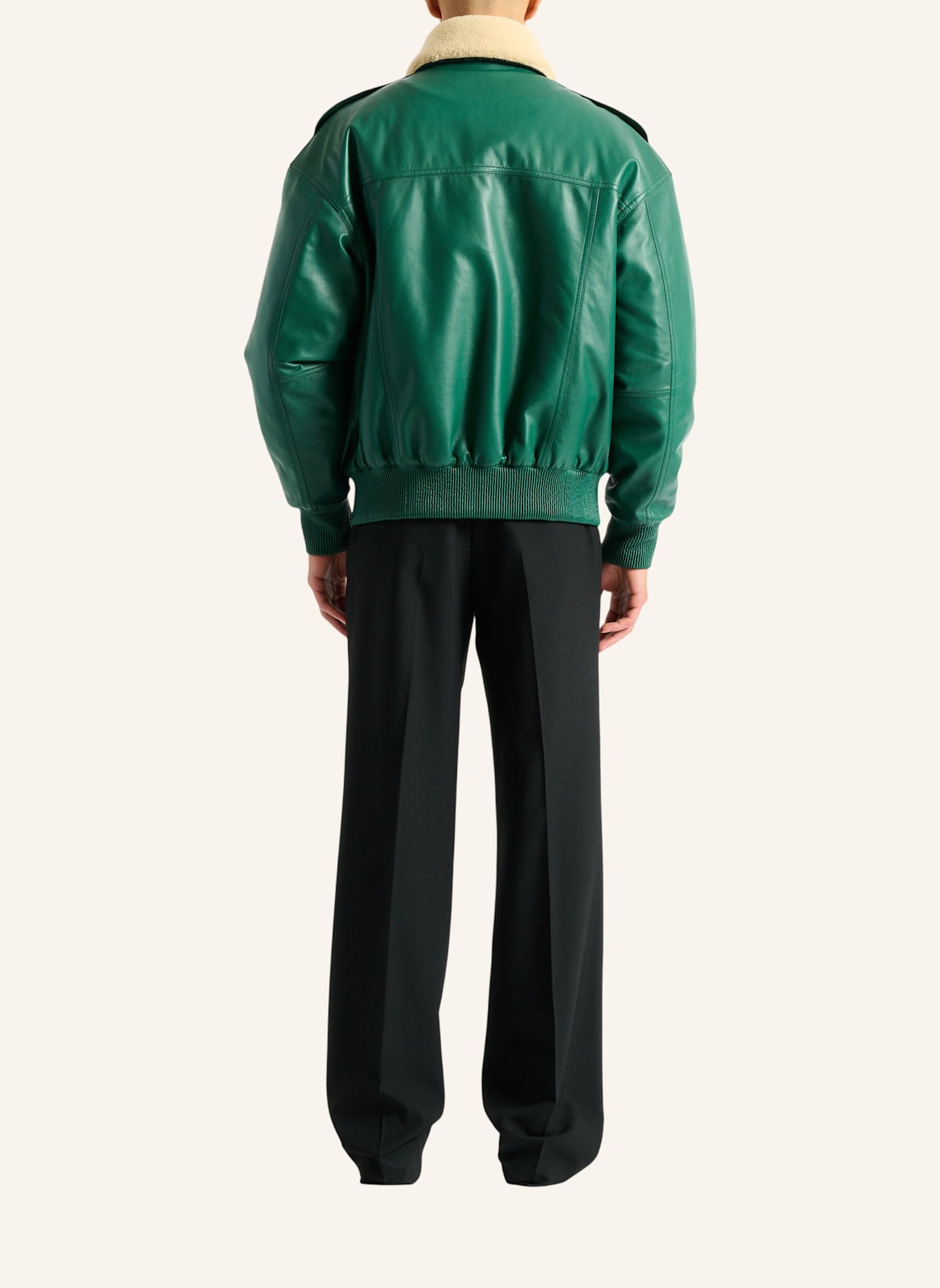 BALMAIN Bomberjacke aus Leder und Shearling: GRÜN