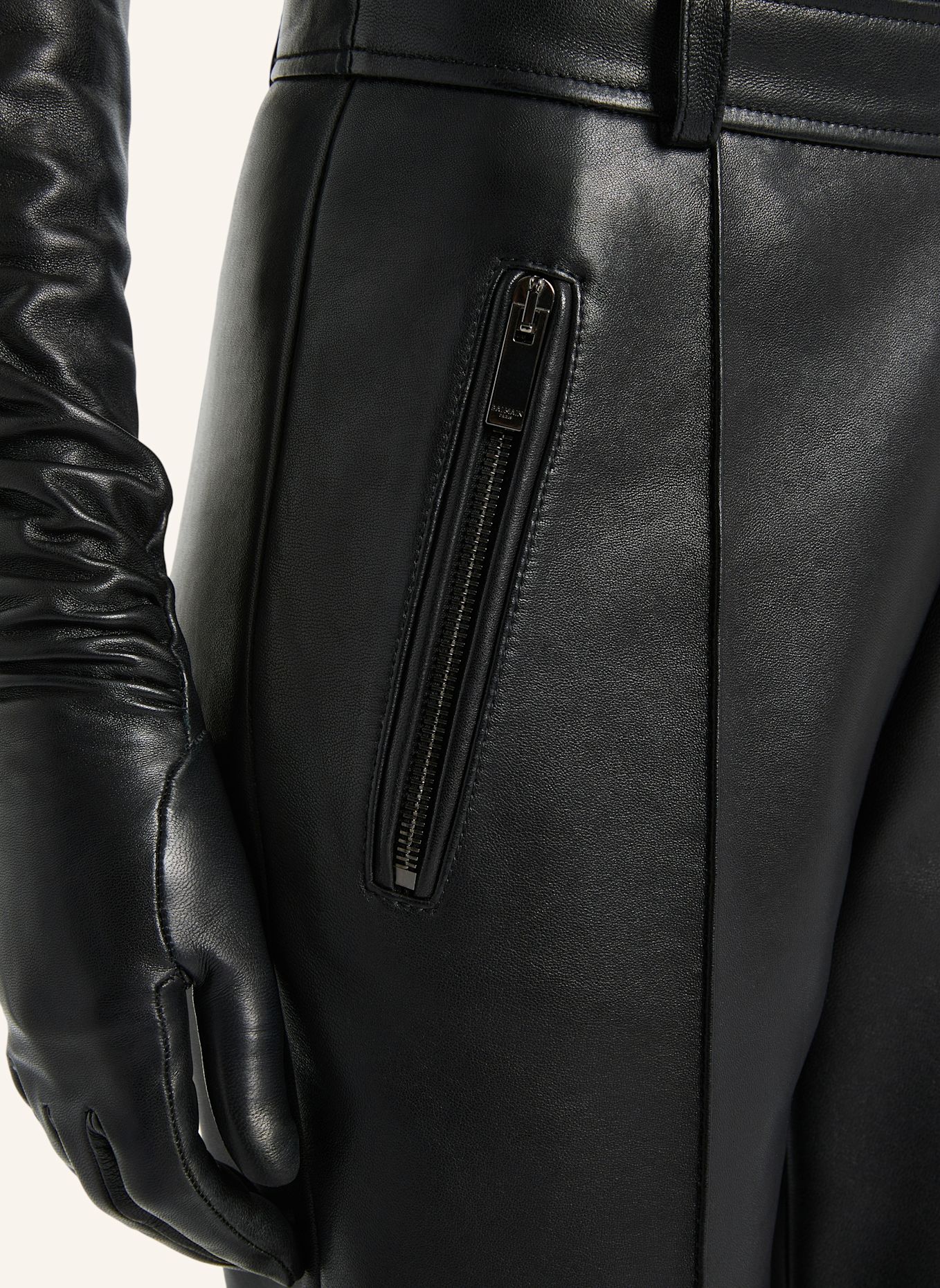 BALMAIN Steghose aus Lammleder: SCHWARZ