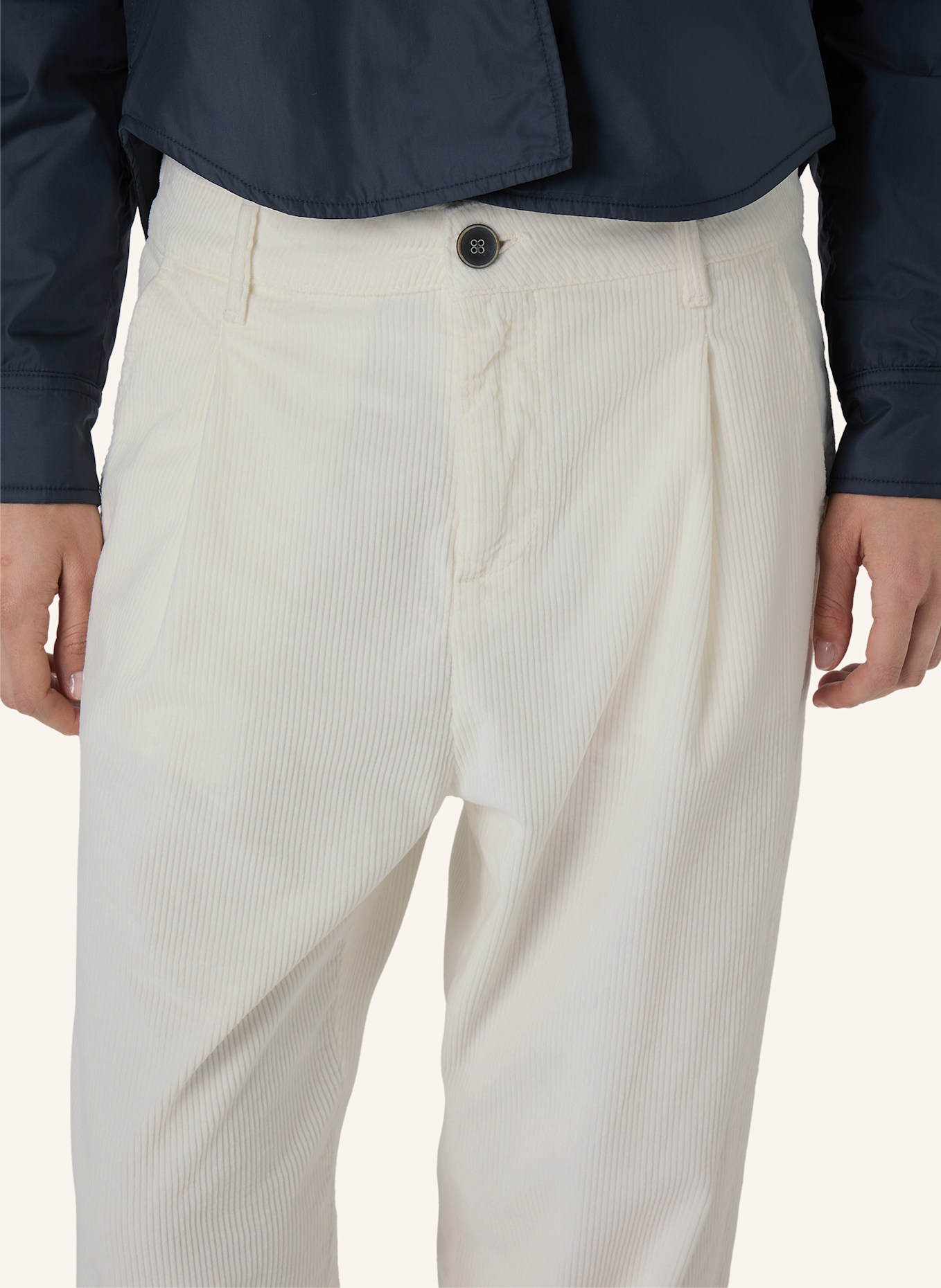 THE.NIM STANDARD Hose CHINO PINCE: WEISS