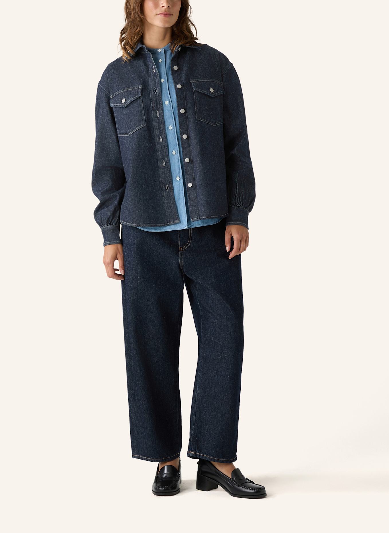 THE.NIM STANDARD Jacke WOMAN JACKET: GRAU