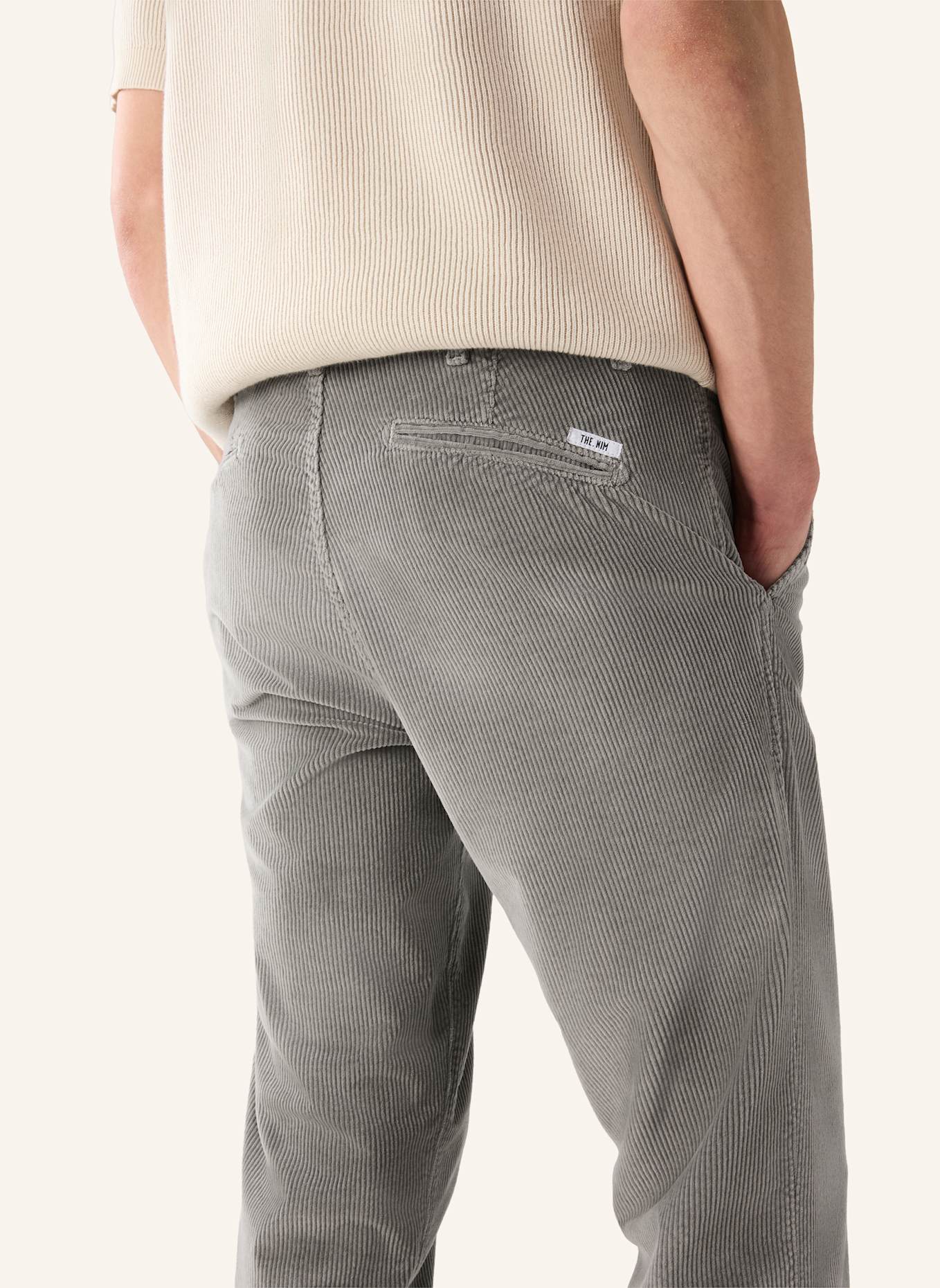 THE.NIM STANDARD Hose CORD CHINO PINCE: GRAU