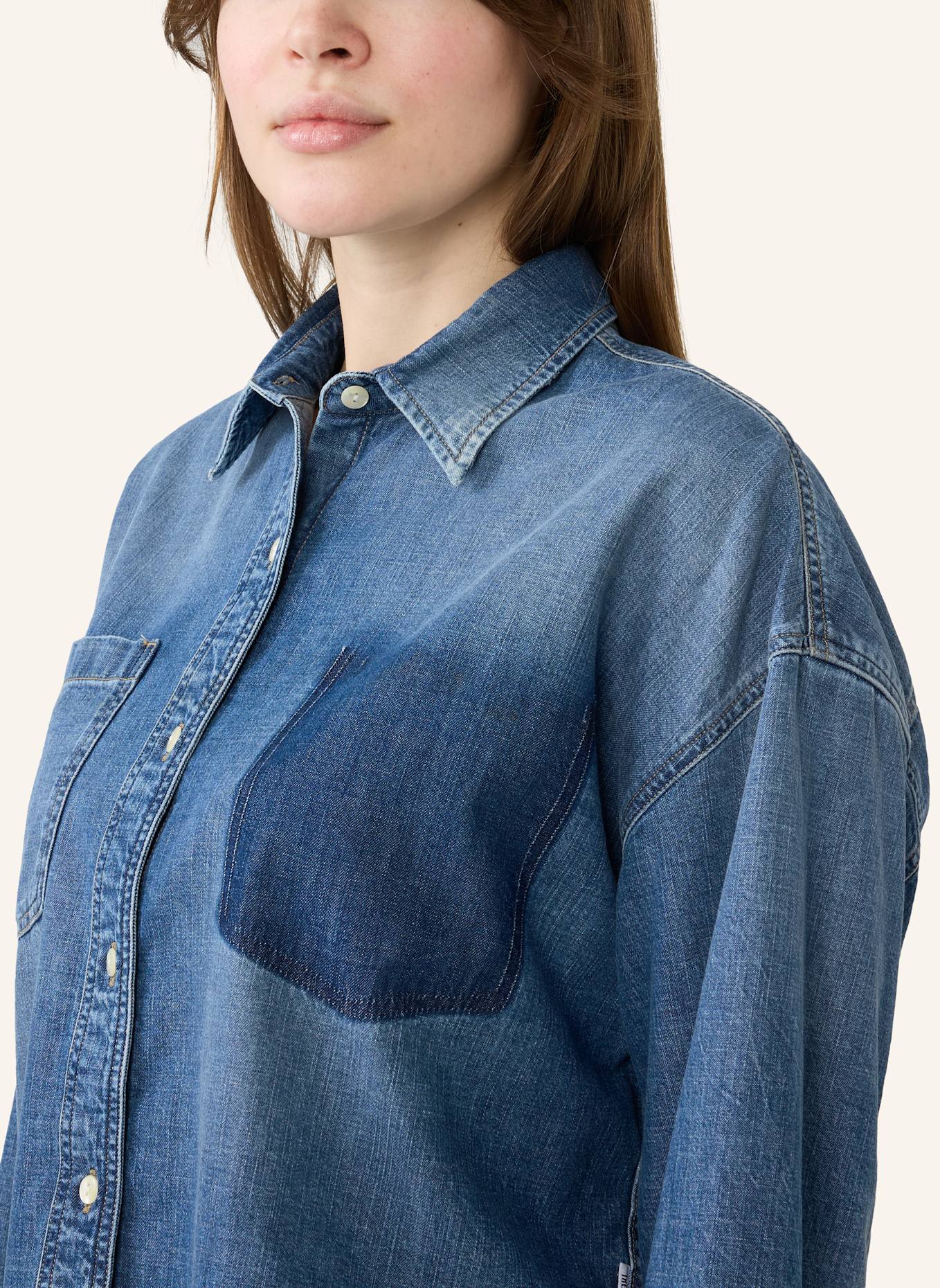 THE.NIM STANDARD Hemd WOMAN BOXY SHIRT: HELLBLAU