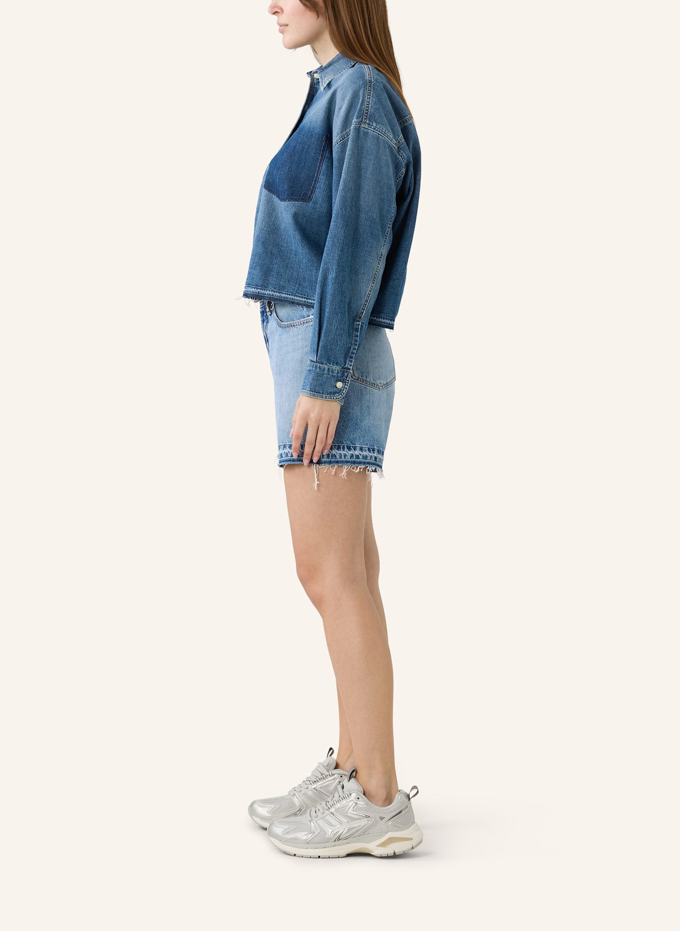 THE.NIM STANDARD Short WOMAN DENIM SHORTS: LIGHT BLUE