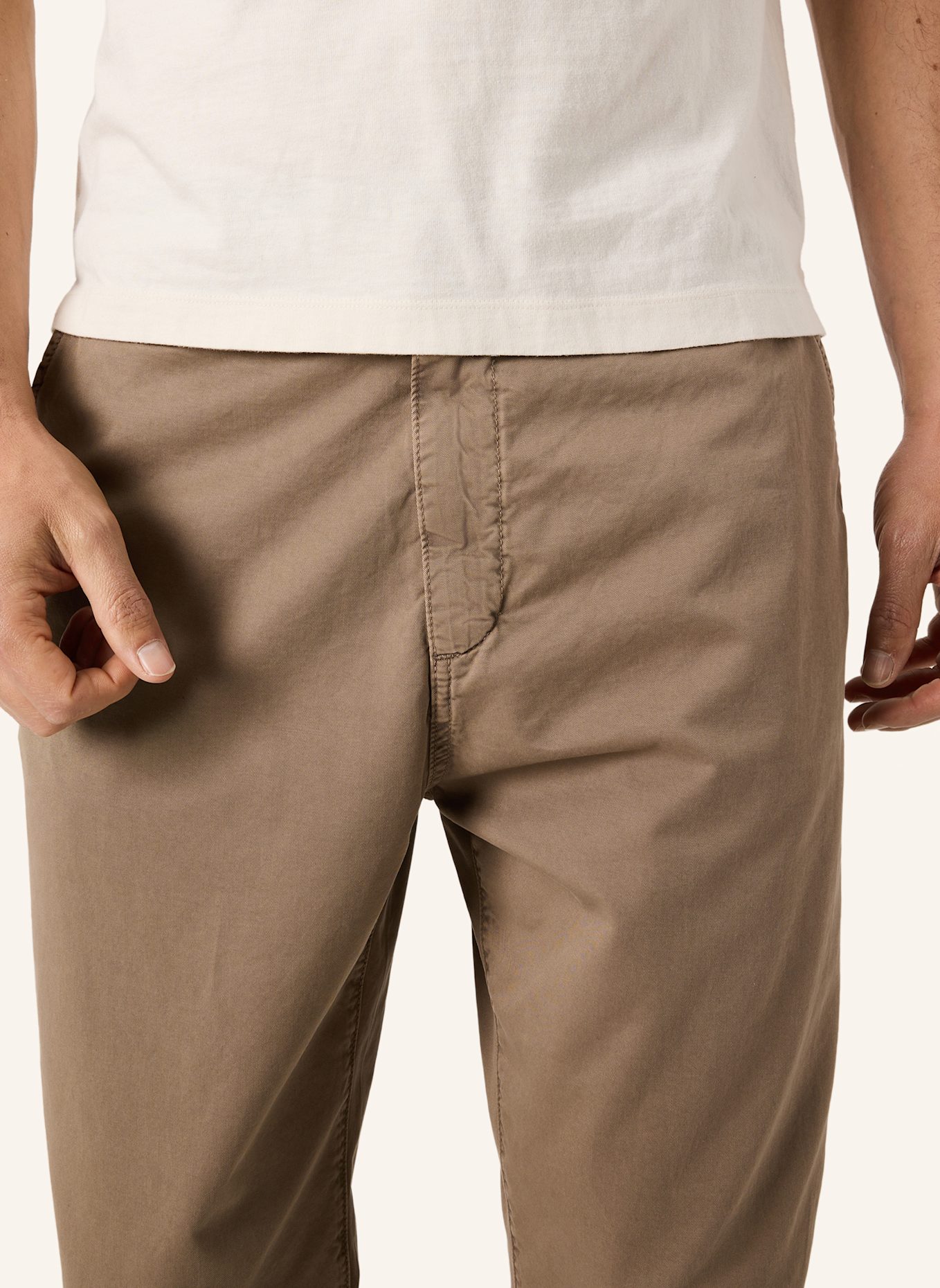 THE.NIM STANDARD Hose CARROT FLAT FRONT PANT: DUNKELBRAUN