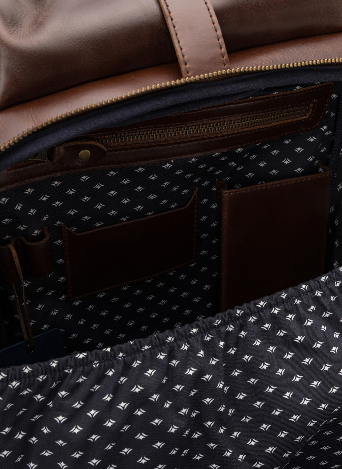 BUCKLE & SEAM Rucksack NORMAN mit Laptop-Fach: BRAUN