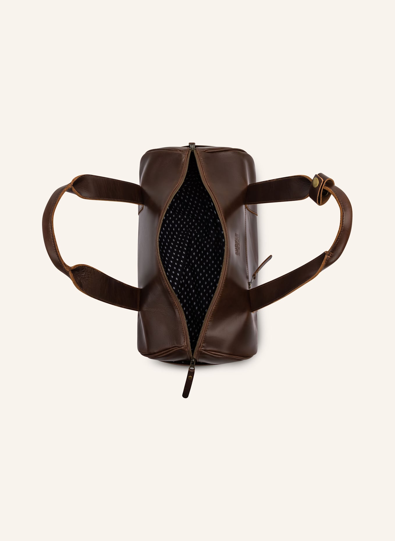 BUCKLE & SEAM Weekender CHAP: BRAUN