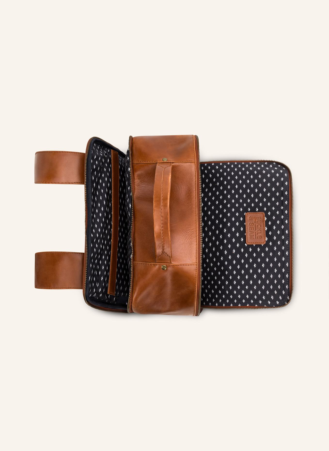 BUCKLE & SEAM Rucksack LEON mit Laptop-Fach: BRAUN