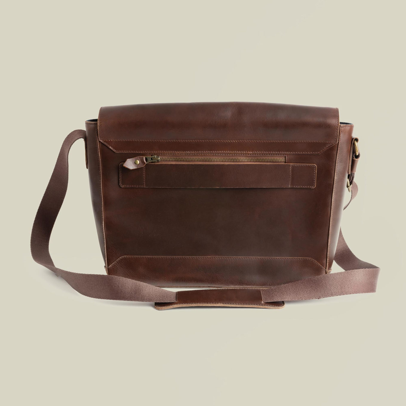 BUCKLE & SEAM Messenger Bag TIMES: BRAUN