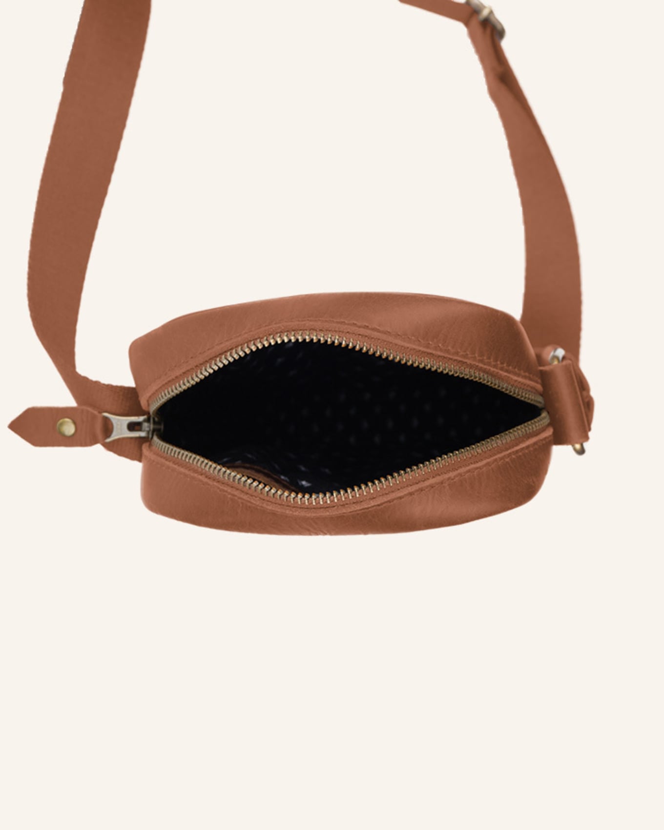 BUCKLE & SEAM Umhängetasche RUNNER: COGNAC