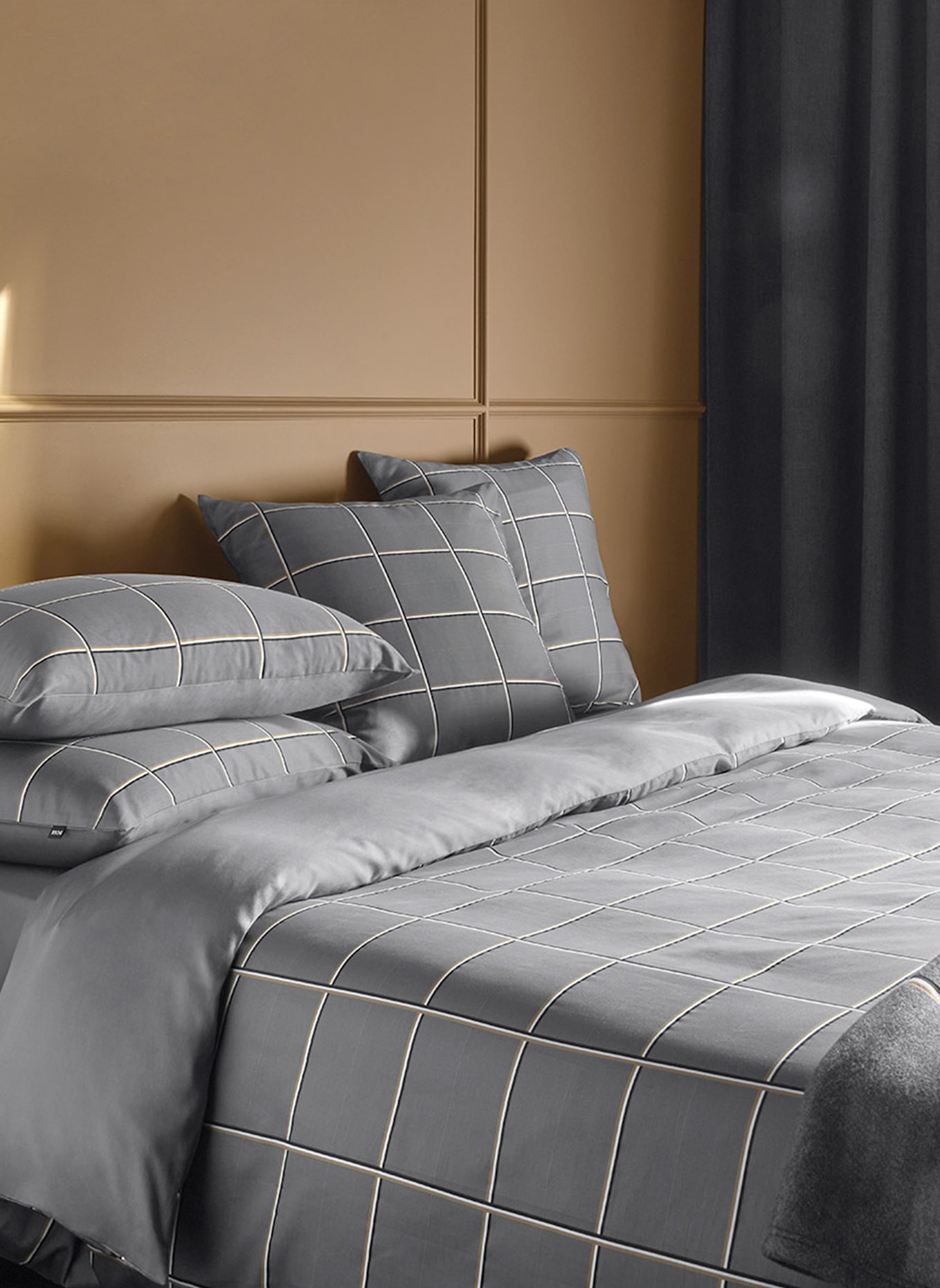 BOSS Bettwäsche Set BOSSCHECK: GRAU