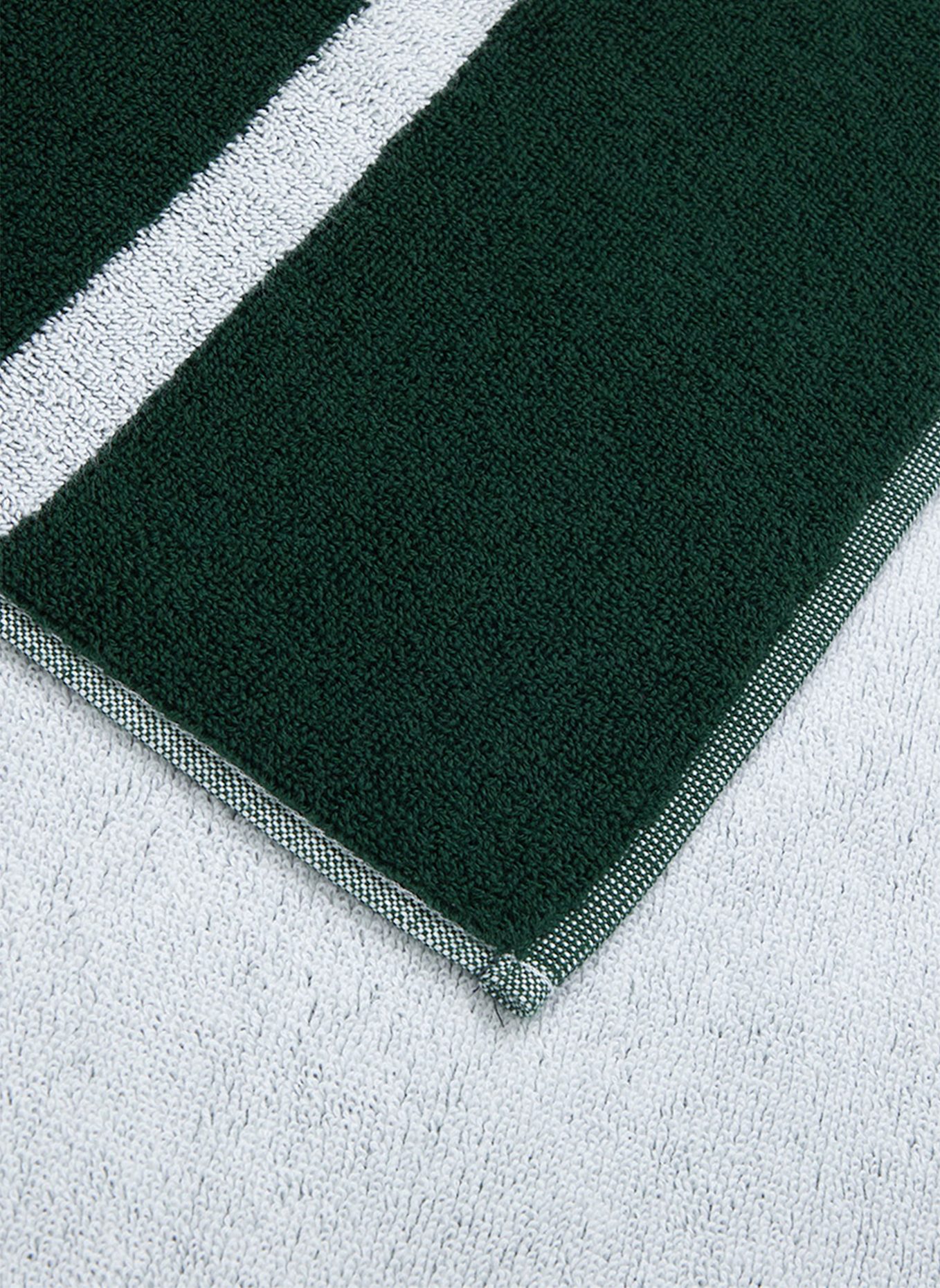 LACOSTE Strandtuch LORIGINE: DUNKELGRÜN