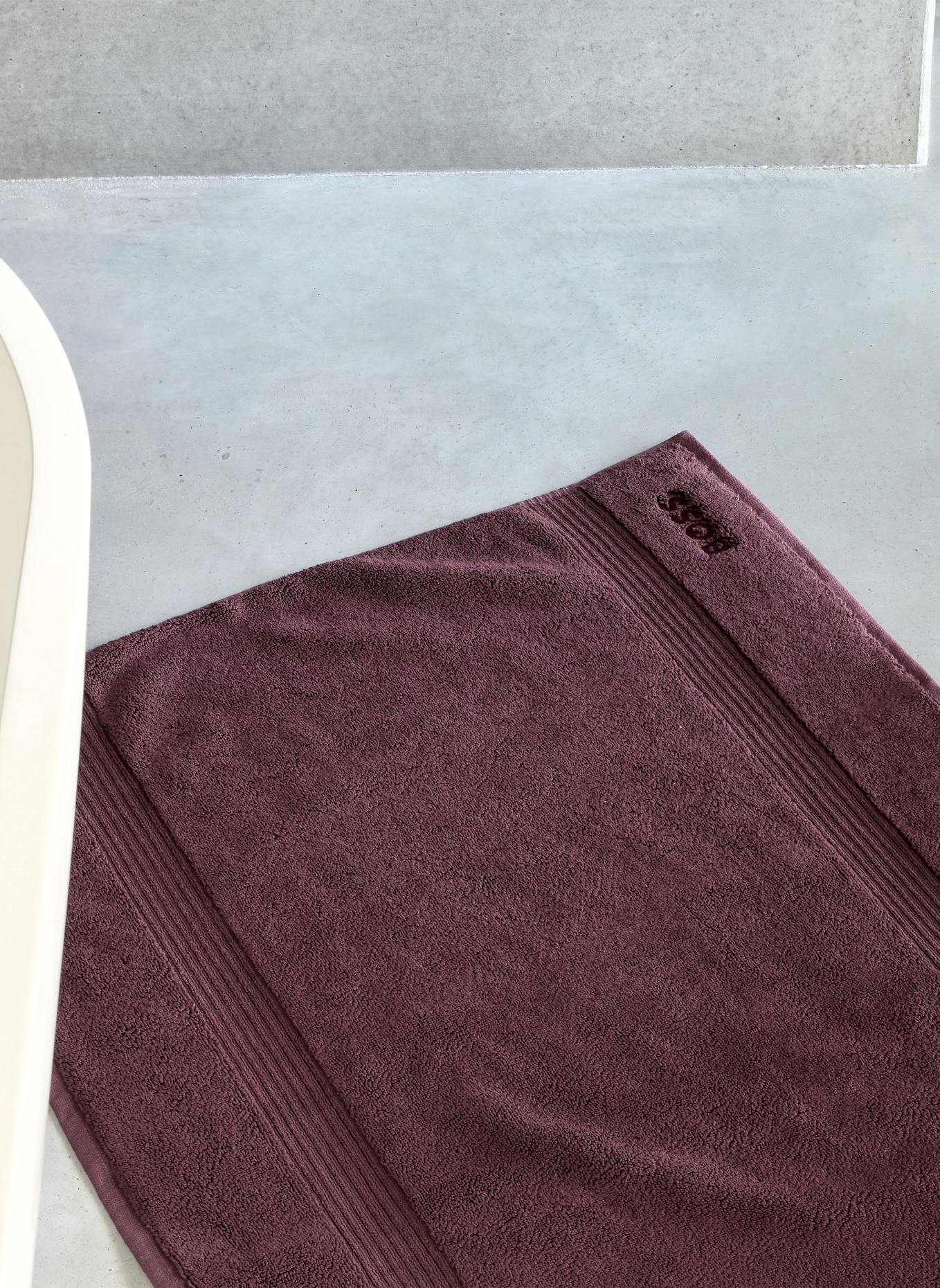 BOSS Badematte LOFT: BRAUN