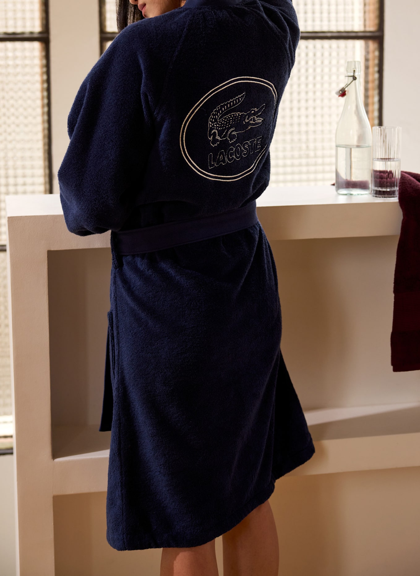 LACOSTE Bademantel LDEFILE: DUNKELBLAU