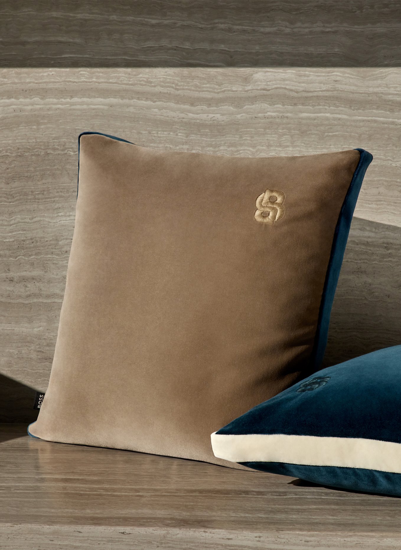 BOSS Dekokissenhülle BVELVET: CAMEL