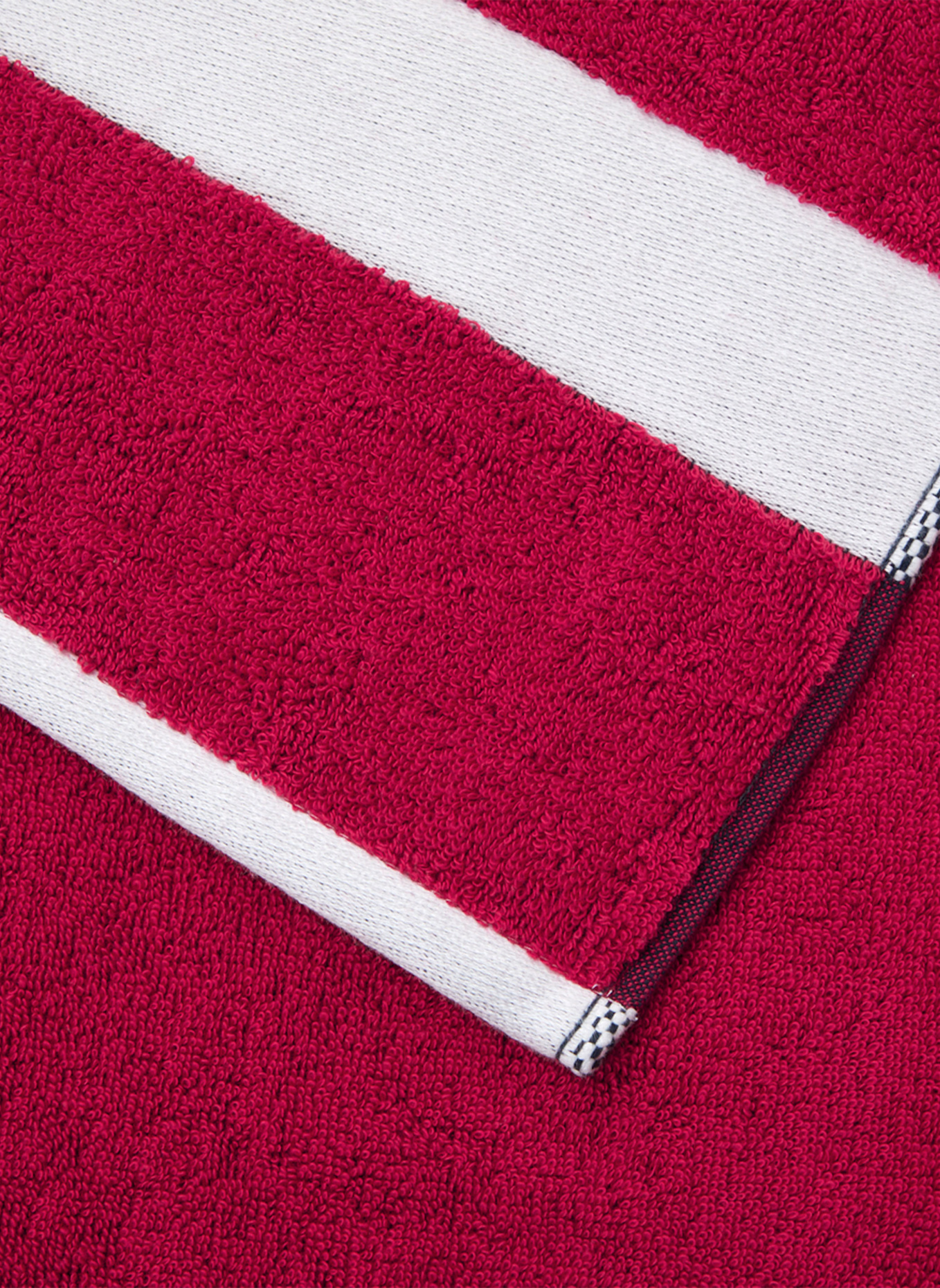 LACOSTE Duschtuch LCASUAL: FUCHSIA