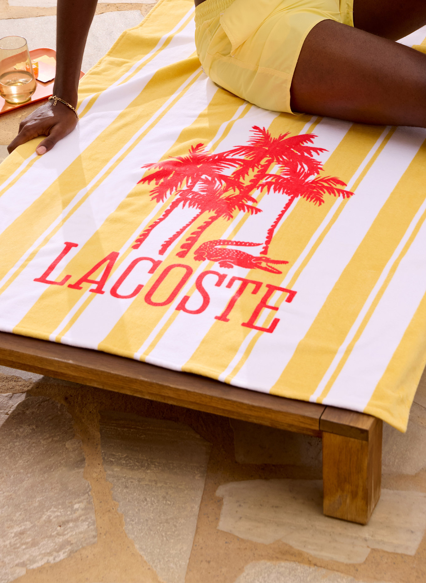 LACOSTE Strandtuch LFANCY: GELB