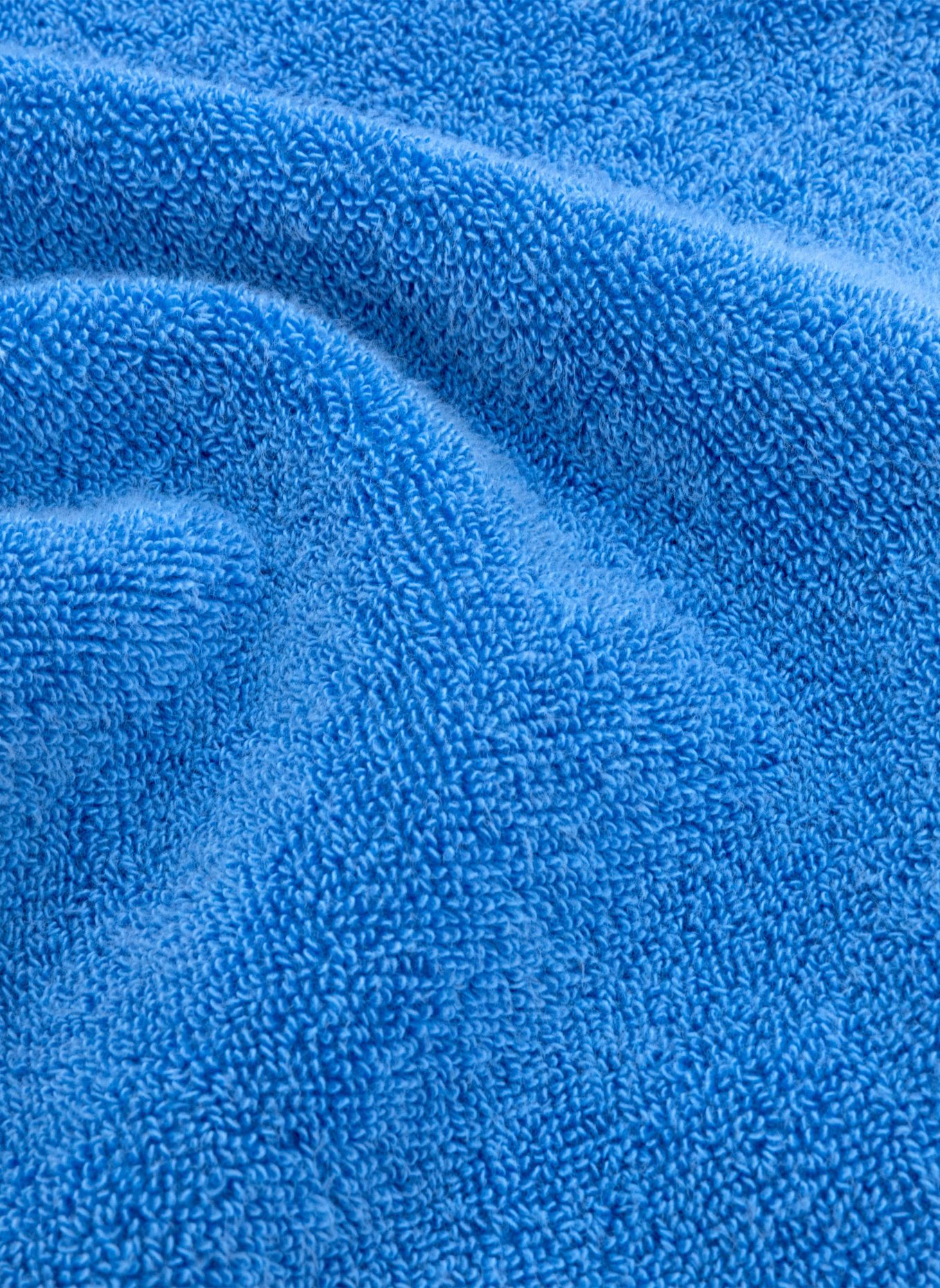 LACOSTE Badetuch LLECROCO: HELLBLAU