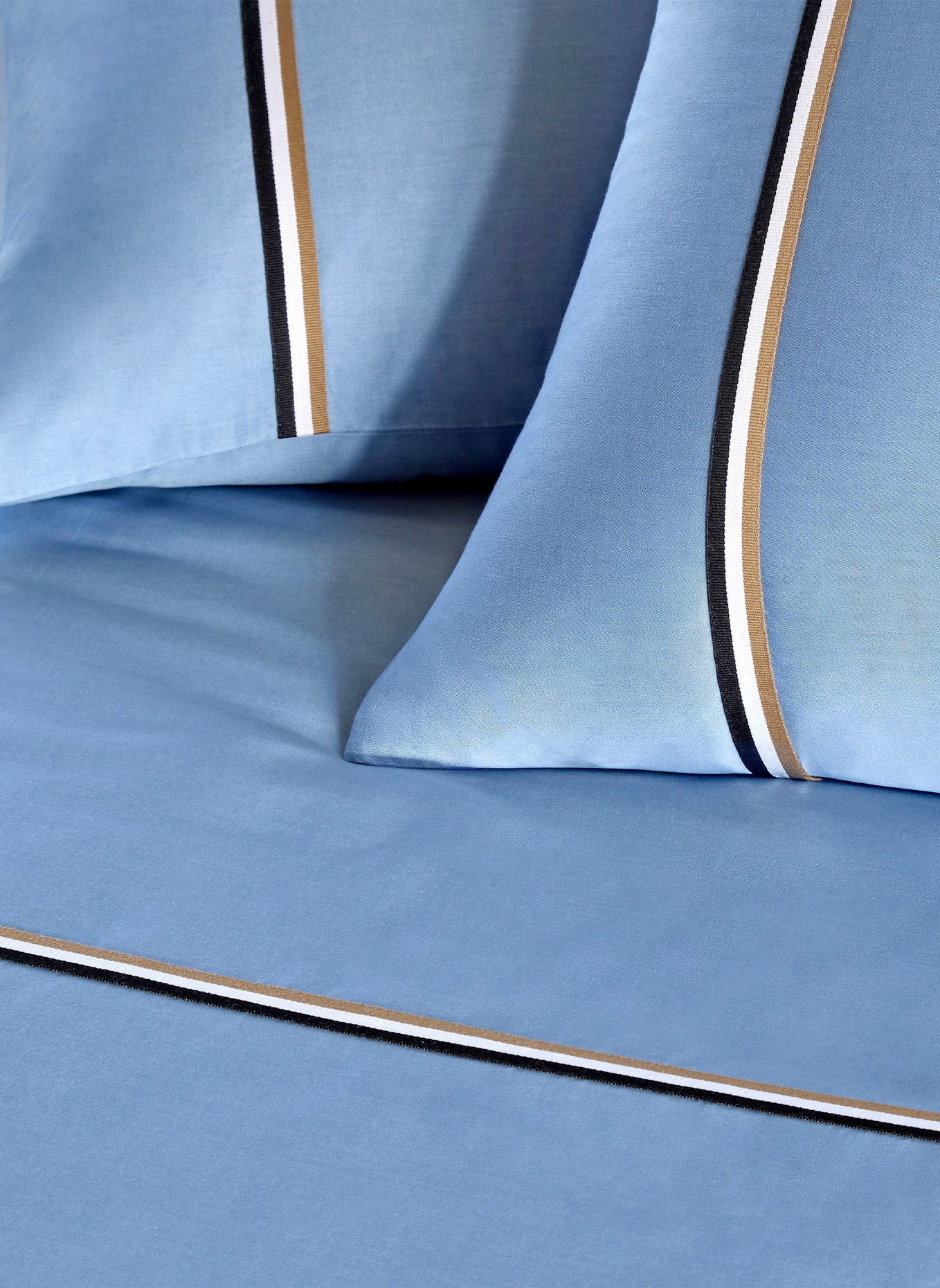 BOSS Bettwäsche Set BLINEA: HELLBLAU