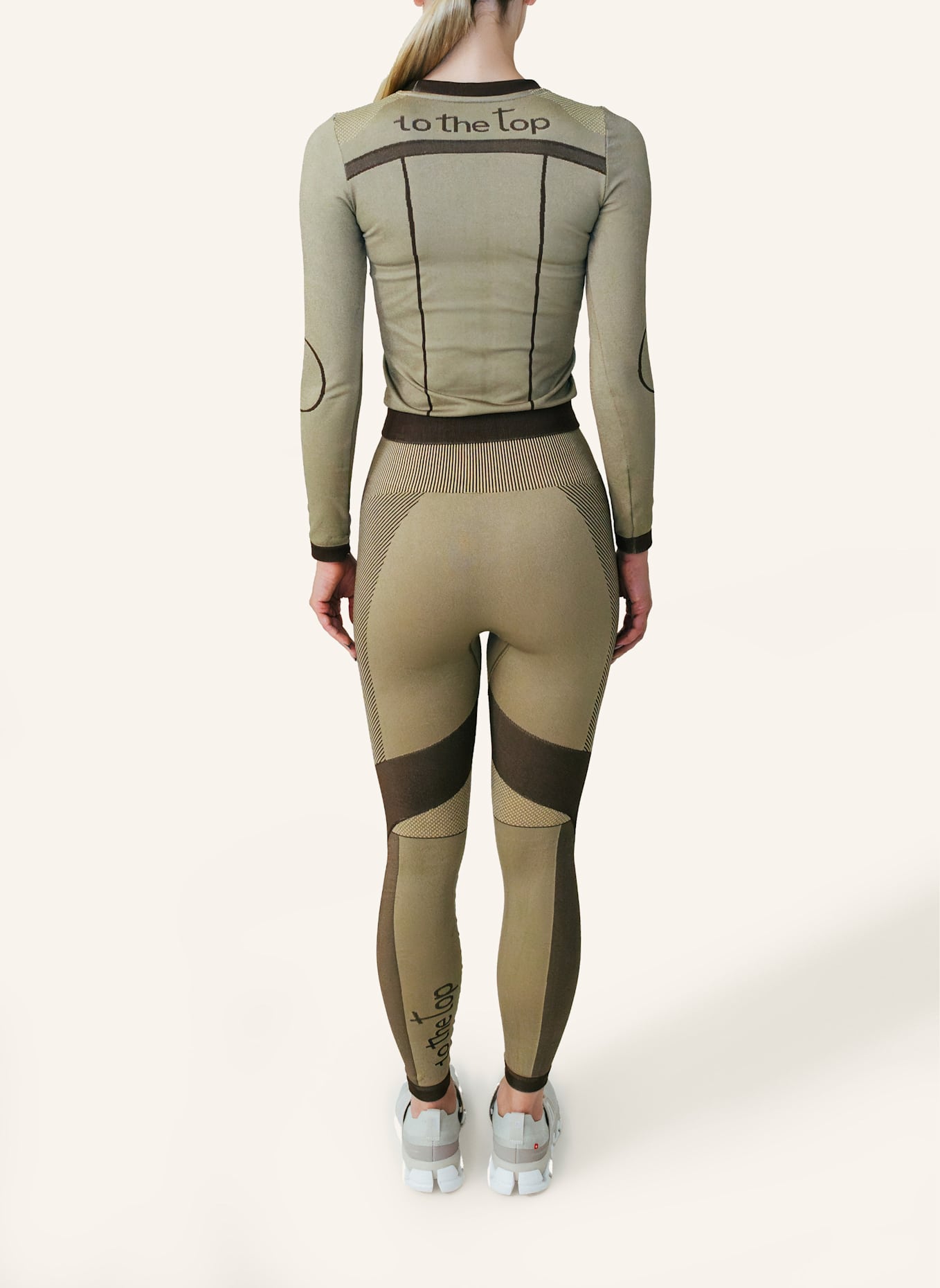 to the top Long Sleeve SEAMLESS: BRAUN