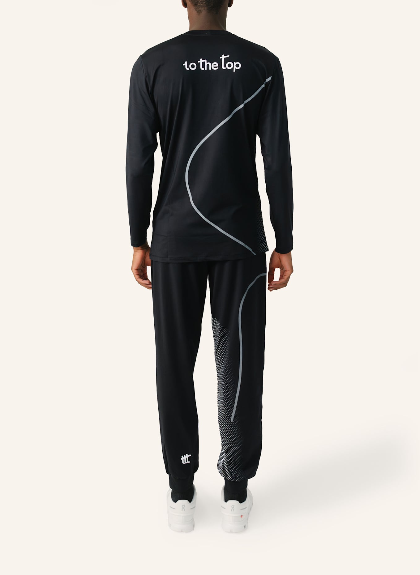 to the top Long Sleeve PACE TALL: SCHWARZ