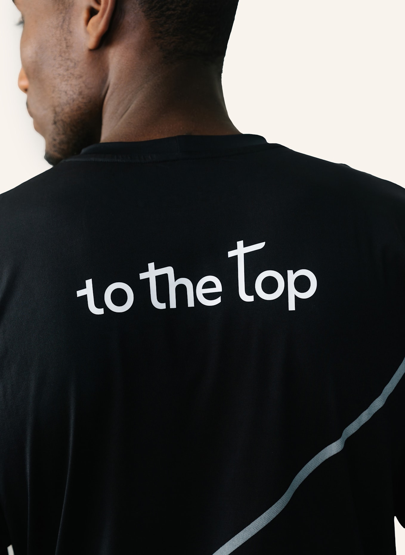 to the top Long Sleeve PACE TALL: SCHWARZ