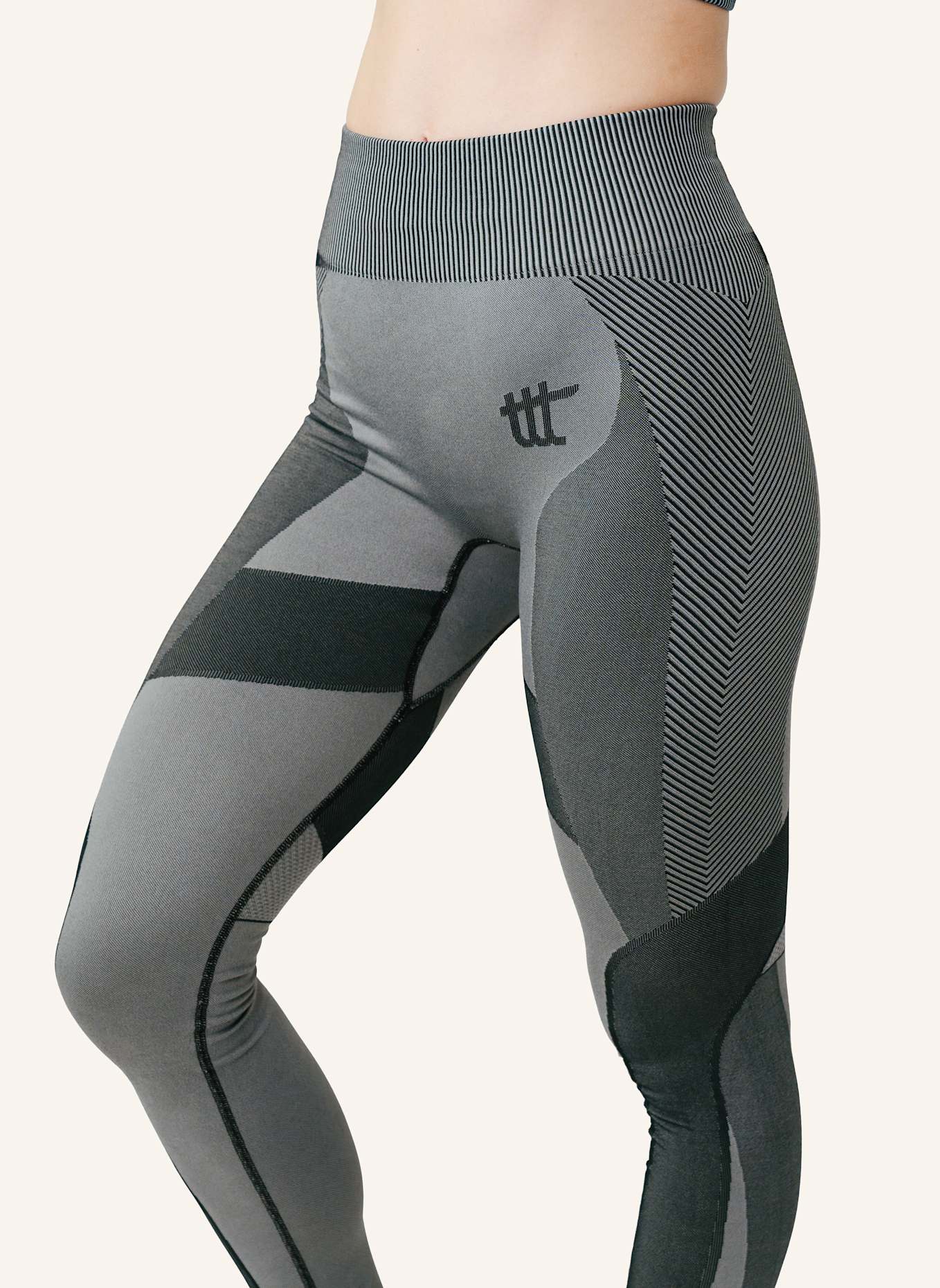 to the top Leggings SEAMLESS LIGHT: GRAU