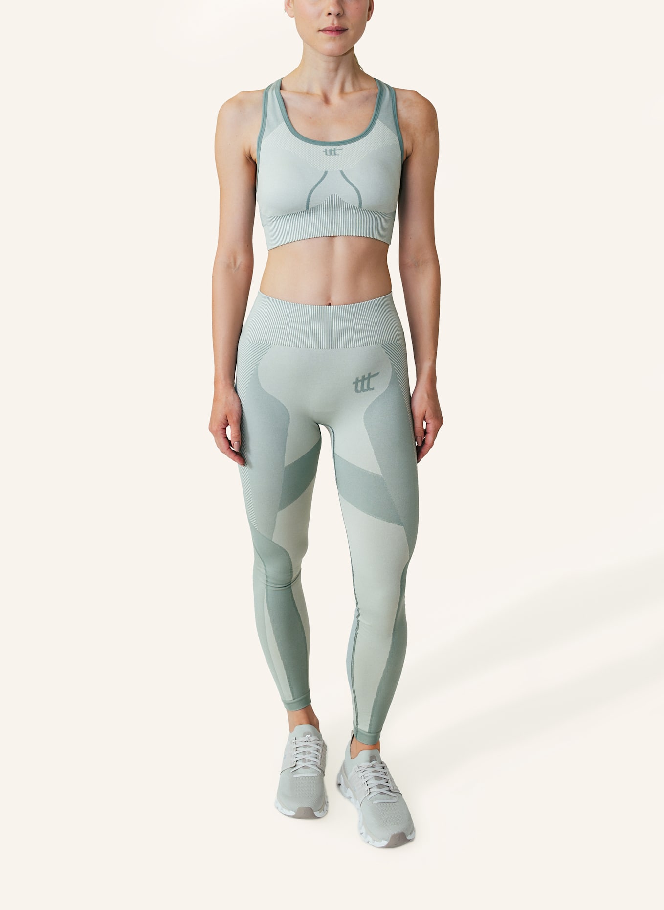 to the top Leggings SEAMLESS: BLAUGRAU