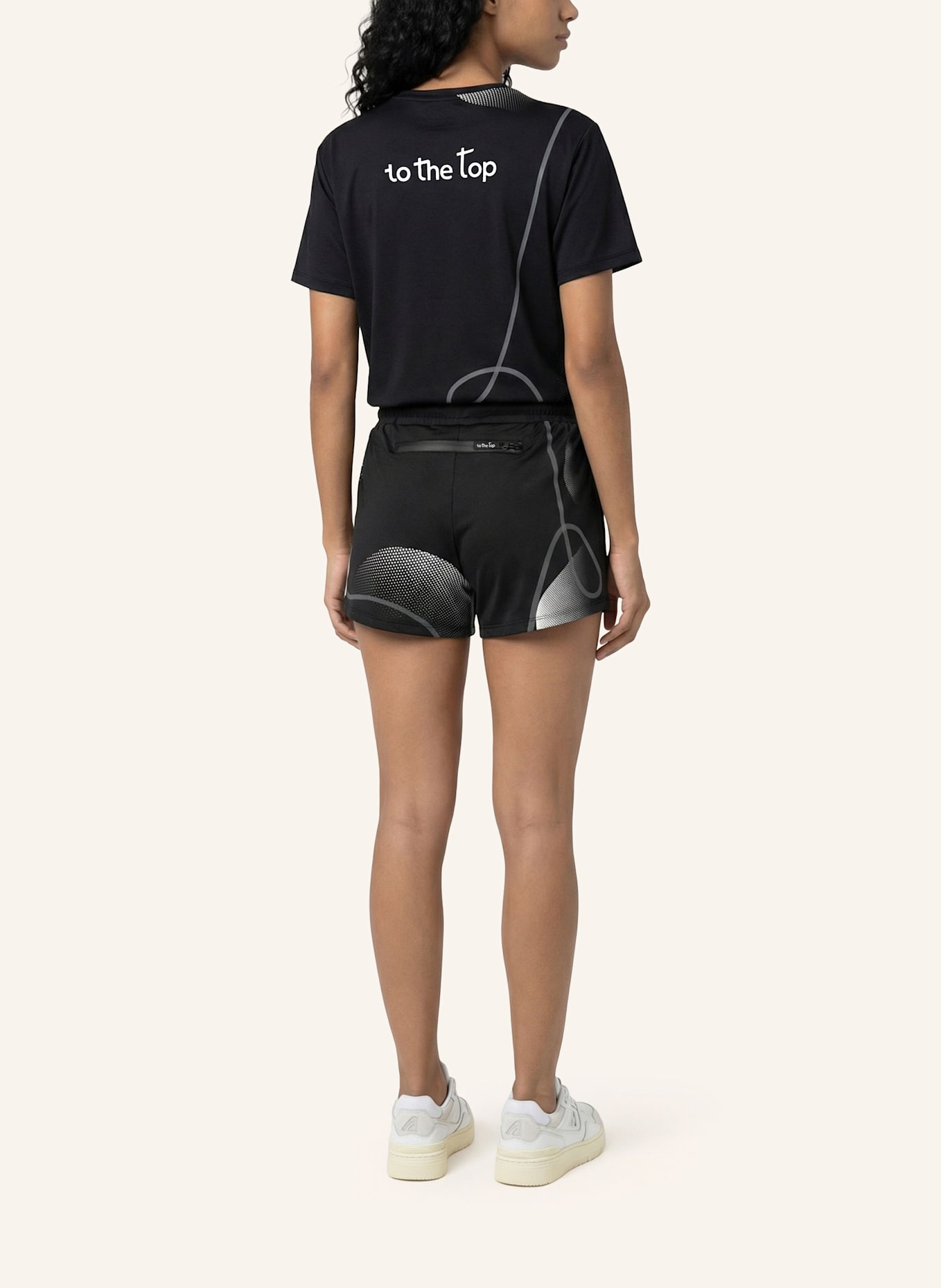 to the top T-Shirt PACE: SCHWARZ