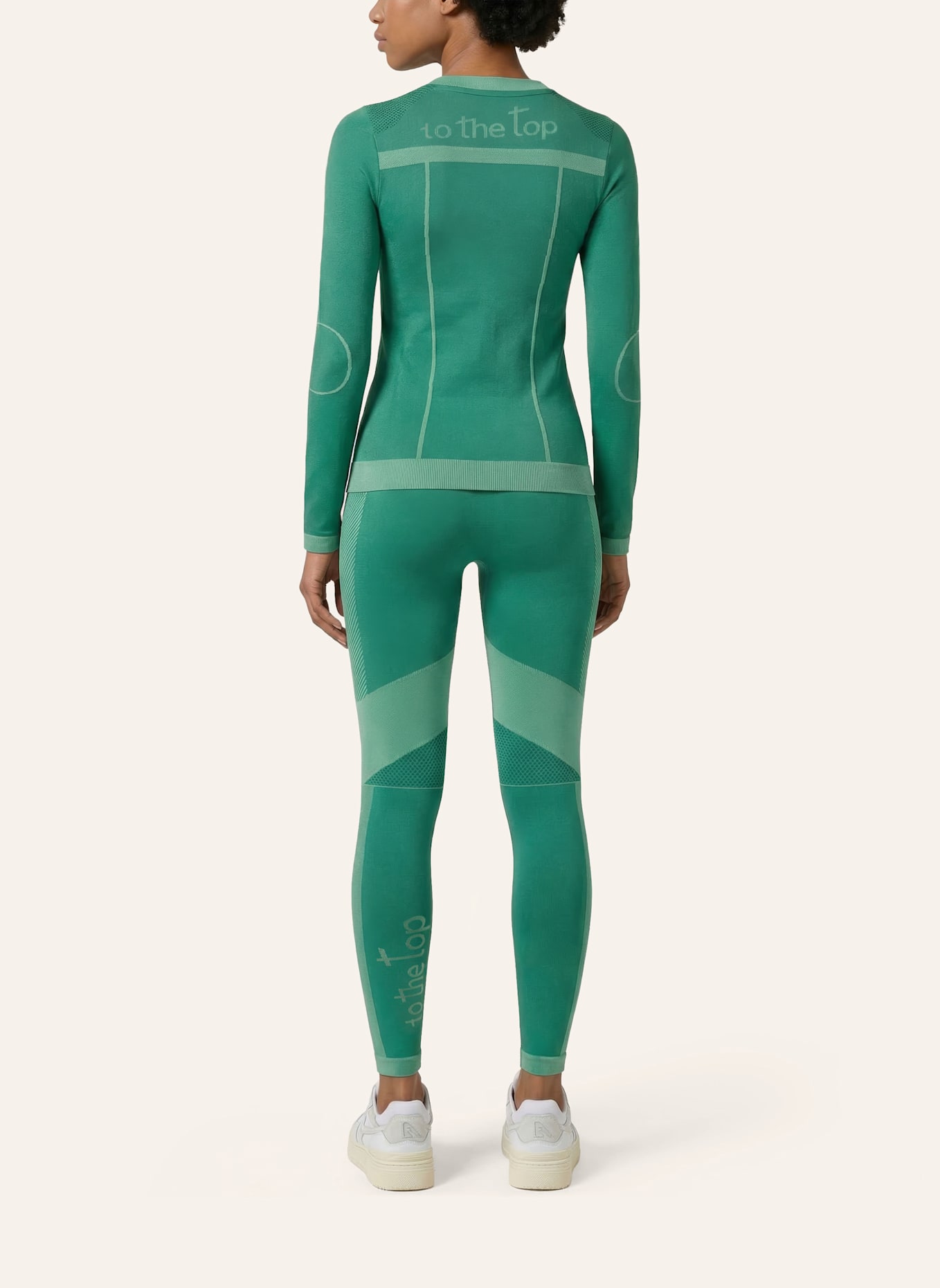 to the top Long Sleeve SEAMLESS LIGHT: GRÜN