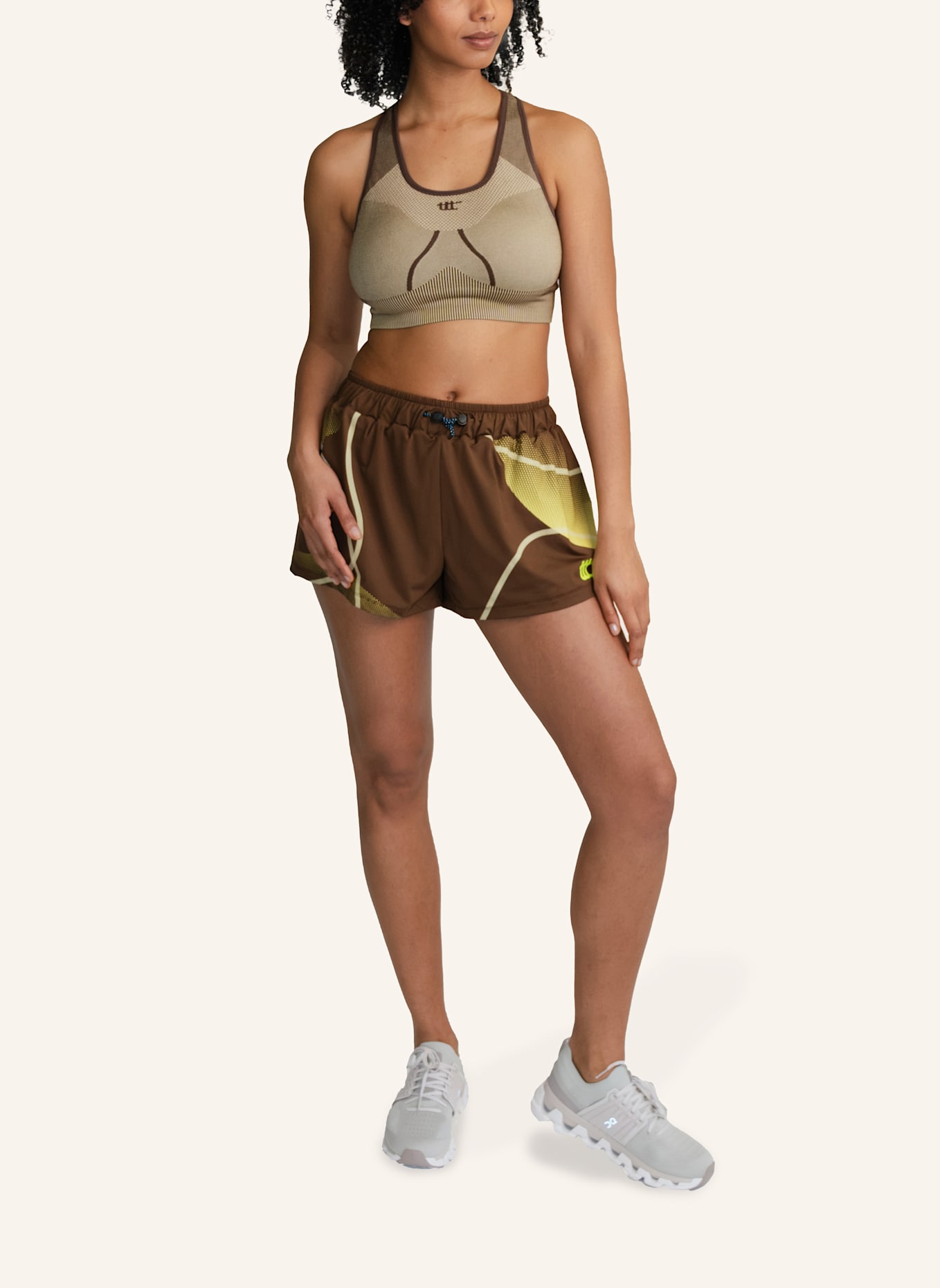 to the top Sports Bra SEAMLESS: BRAUN