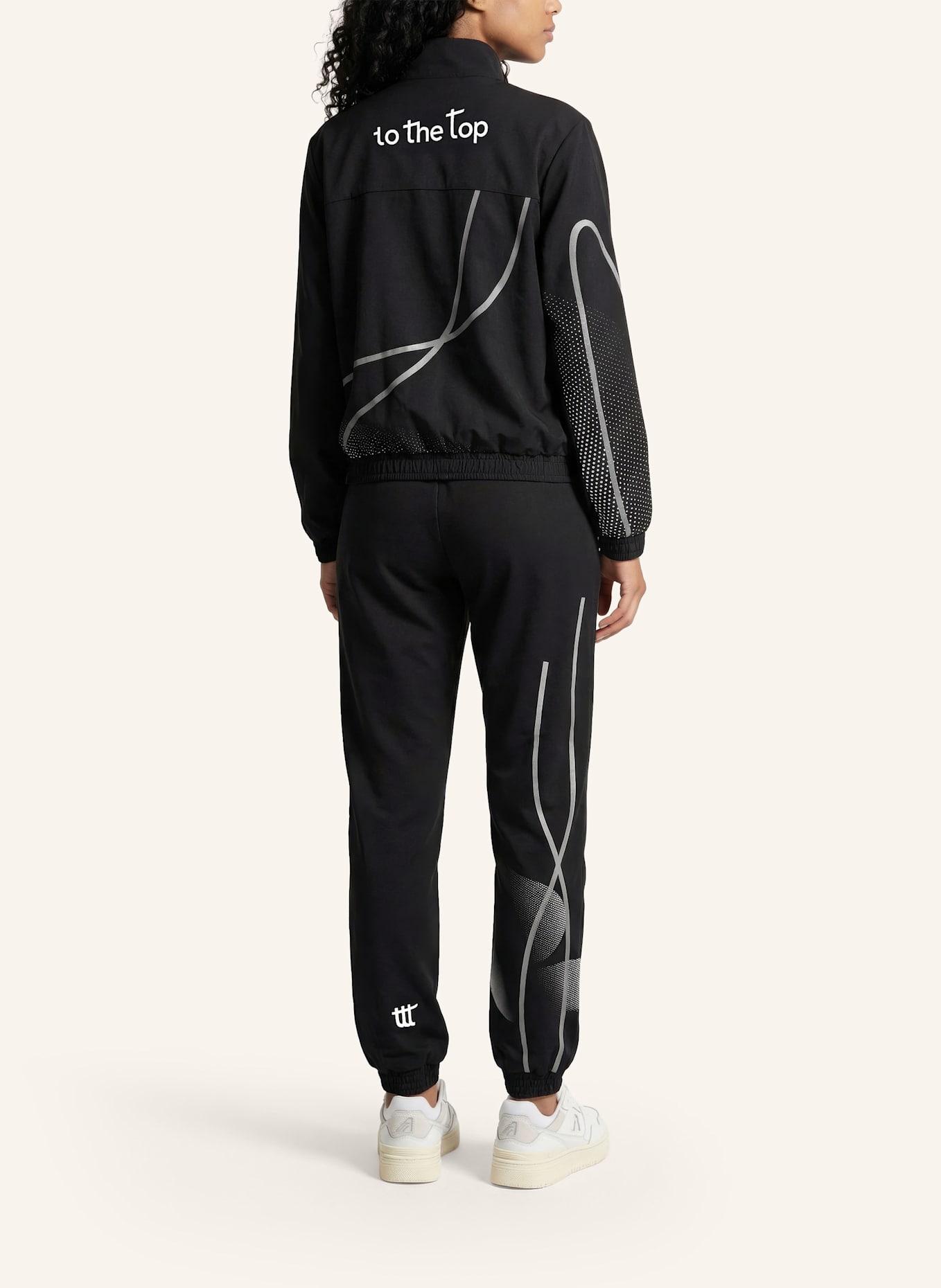 to the top Track Jacket Pace Track Jacket: SCHWARZ